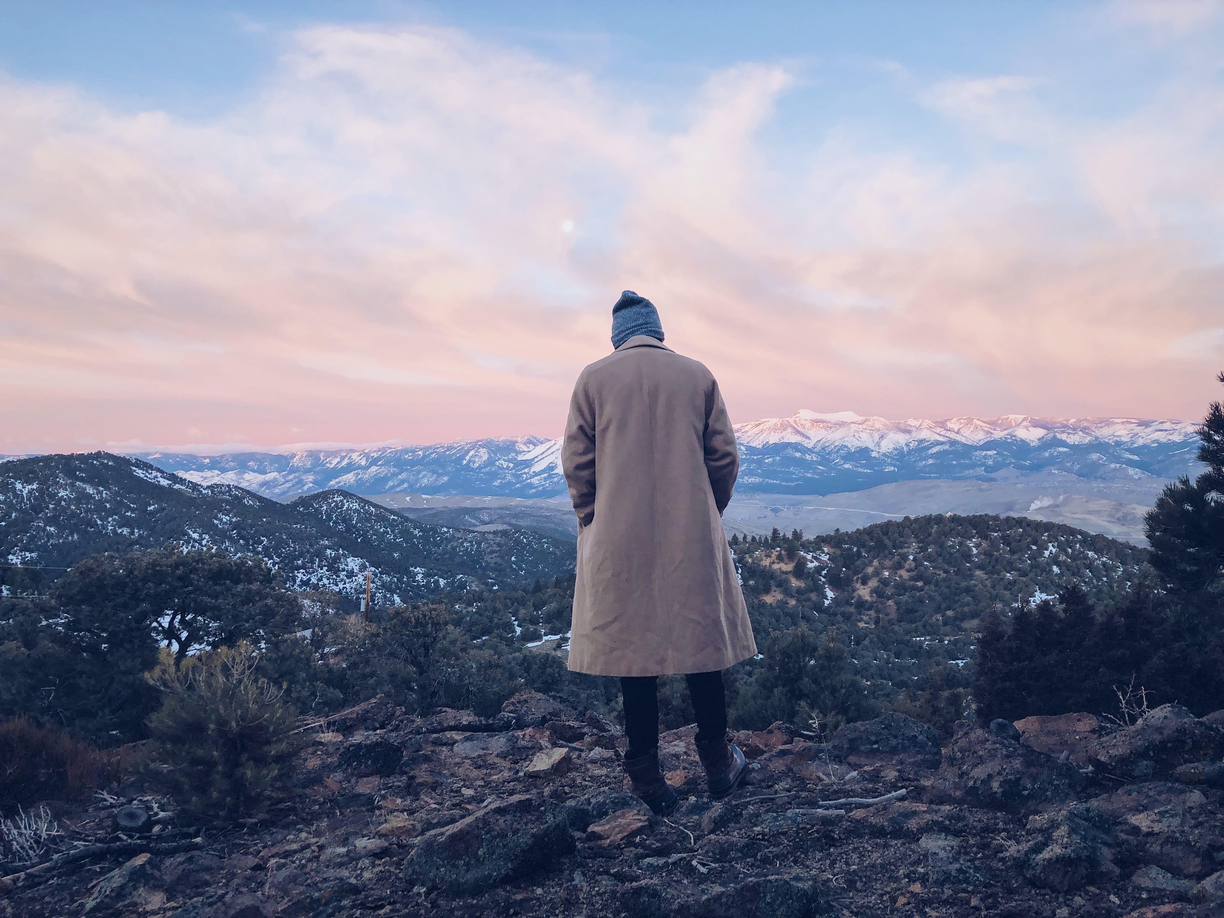 winter, cloud - sky, mountain range, real people, standing, united states, man, warm clothing, landscape, 4K, cold temperature, jacket, mountain, clothing, HD Wallpaper