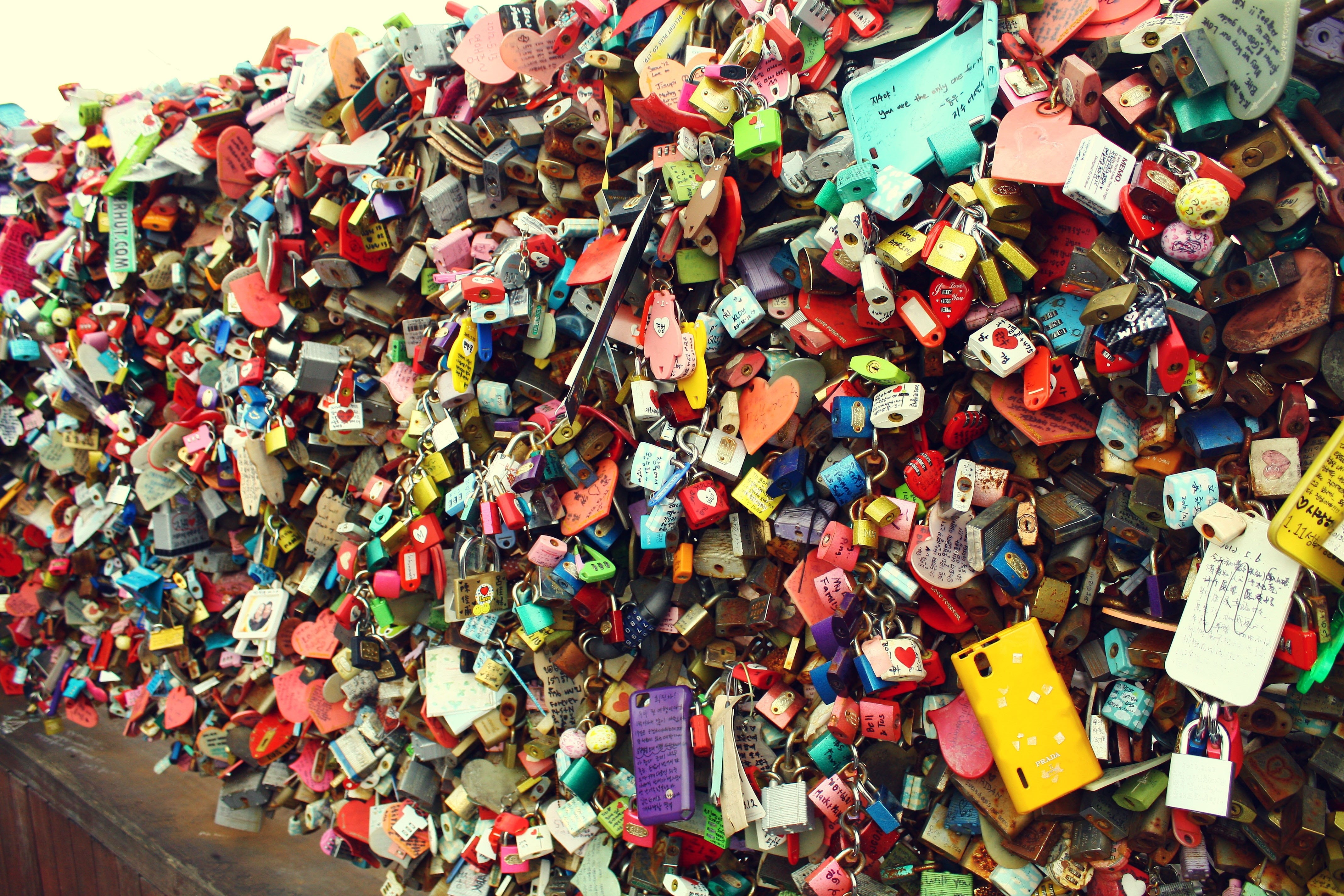 full frame, brown, lock, positive emotion, seoul, metal, korea, item, lot, assorted, color, variation, no people, hanging, security, padlock, choice, love lock, HD Wallpaper