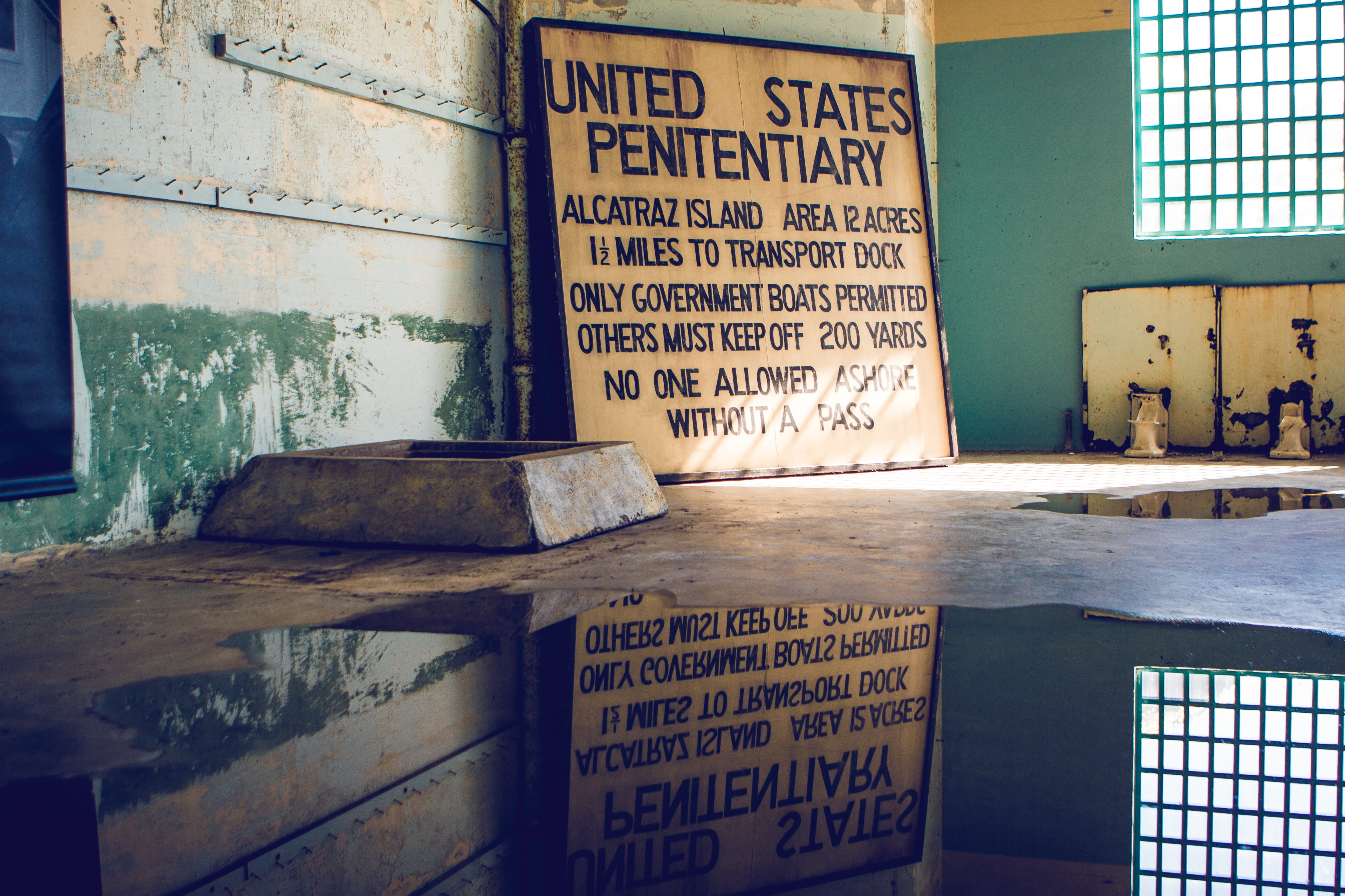wood - material, sign, wooden frame, information sign, wall, building, non-western script, 5K, wooden, refleciton, day, no people, communication, script, HD Wallpaper
