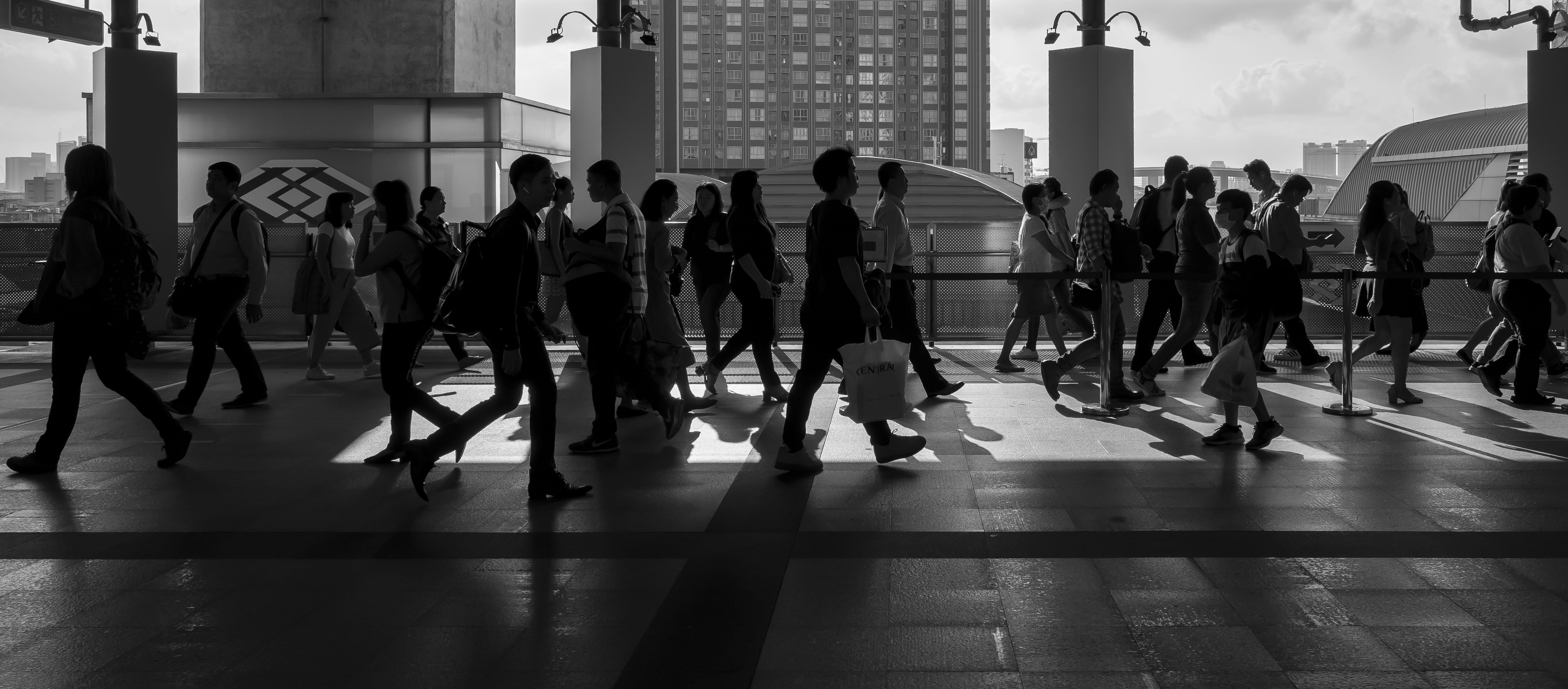 footwear, leisure activity, shoe, rush hour, transportation, city, people, day, black and white, shadow, real people, road, apparel, human, urban, building, HD Wallpaper