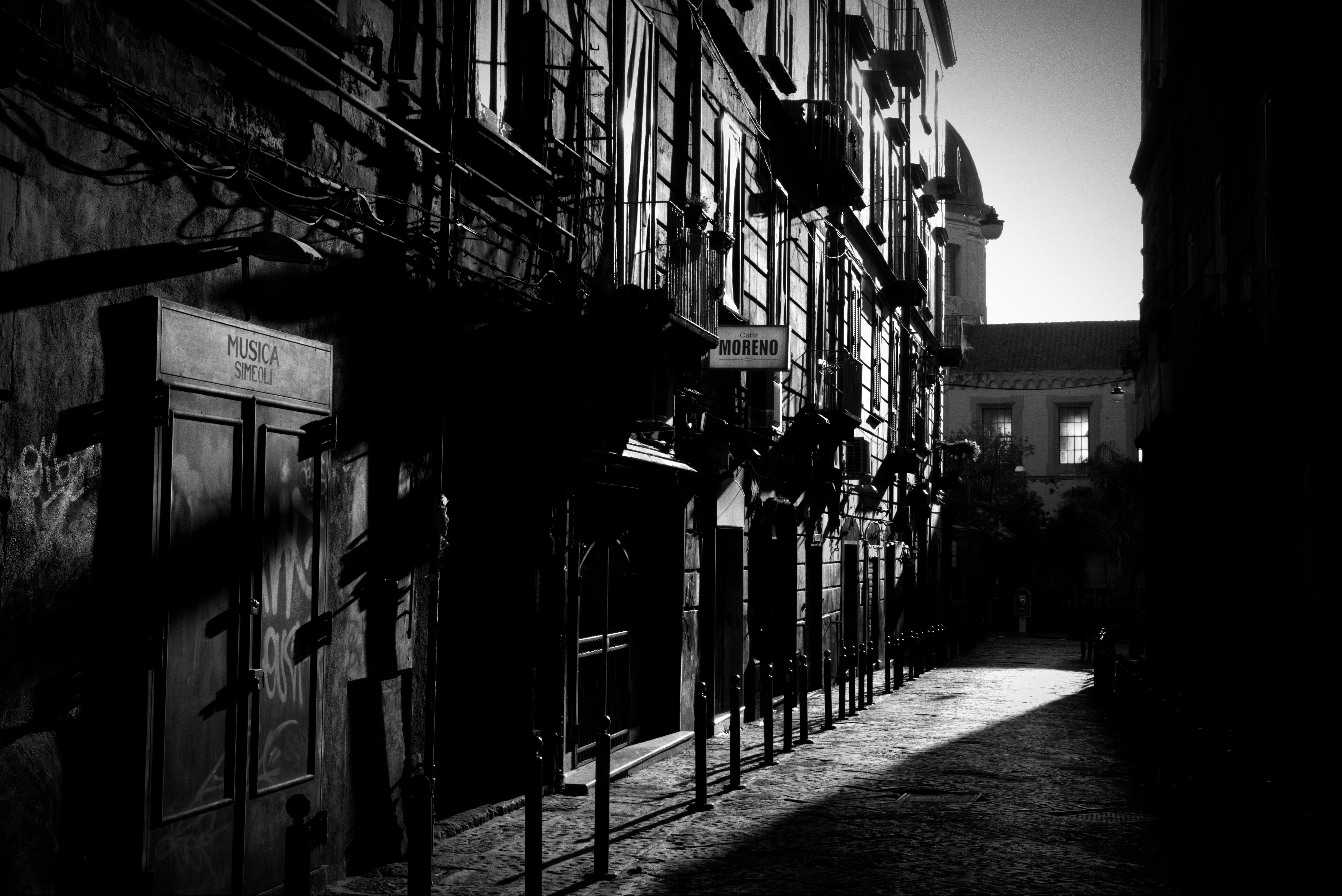 old, Italy, building Exterior, black And White, grayscale, urban Scene, Auto_Focus, street, BandW, city, photo, building, architecture, 5K, HD Wallpaper