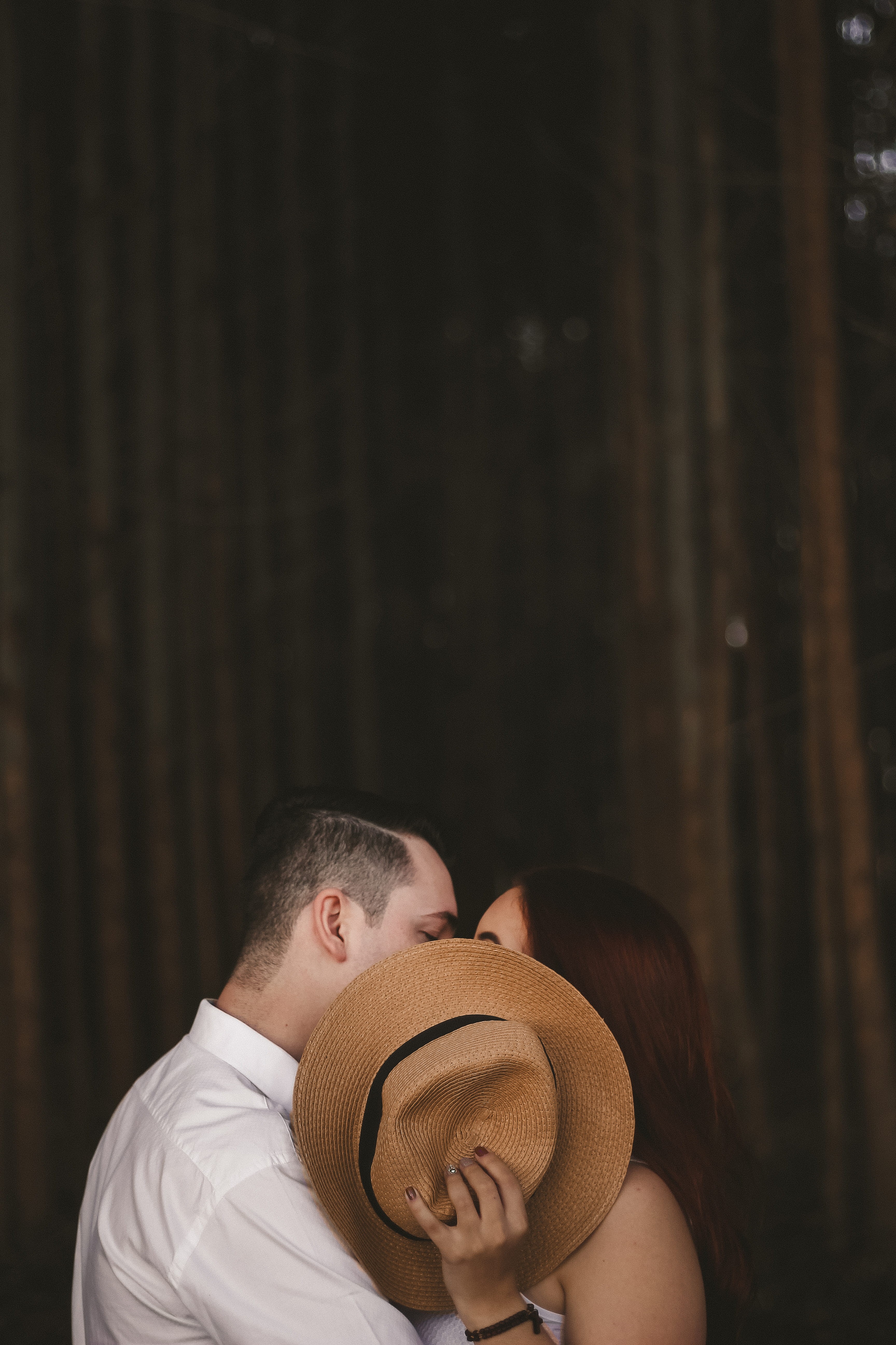 sleeping, dating, leisure activity, rear view, woman, one man only, kissing, adult, caucasian Ethnicity, only men, 5K, affectionate, couple, photography, Phone HD Wallpaper