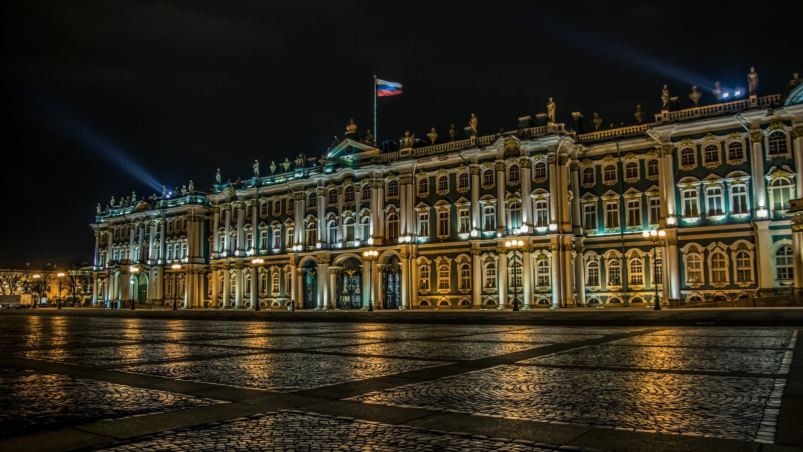 town Square, illuminated, Peter, reflection, outdoors, built Structure, water, town, beige, the past, building Exterior, urban Scene, travel, capital Cities, HD Wallpaper