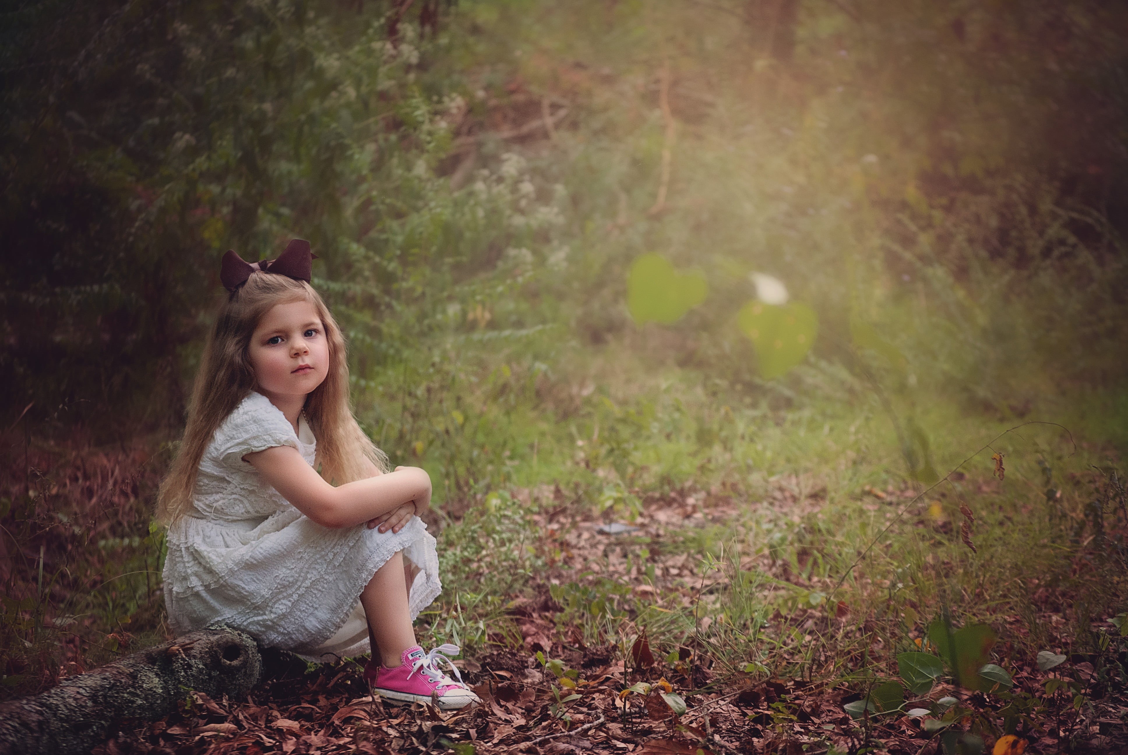 nature, girl, casual clothing, beautiful, land, trees, forest, young, 4K, beauty, tree, middle, adorable, little, plant, innocence, kid, contemplation, HD Wallpaper