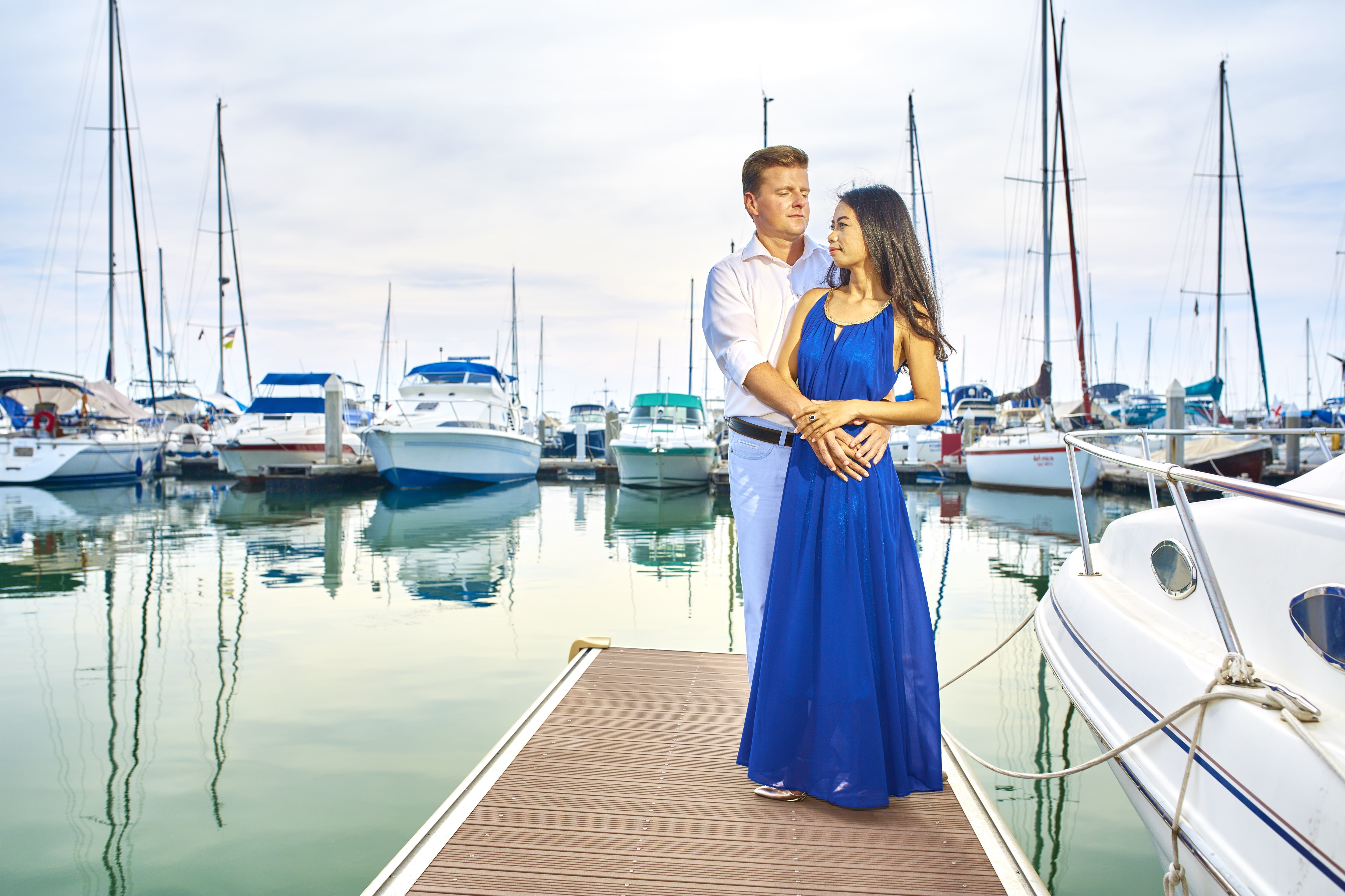 transportation, two people, sky, yacht, pattaya, thailnd, mode of transportation, woman, marina, nature, ocean marina, behind, outdoors, women, hugging, HD Wallpaper