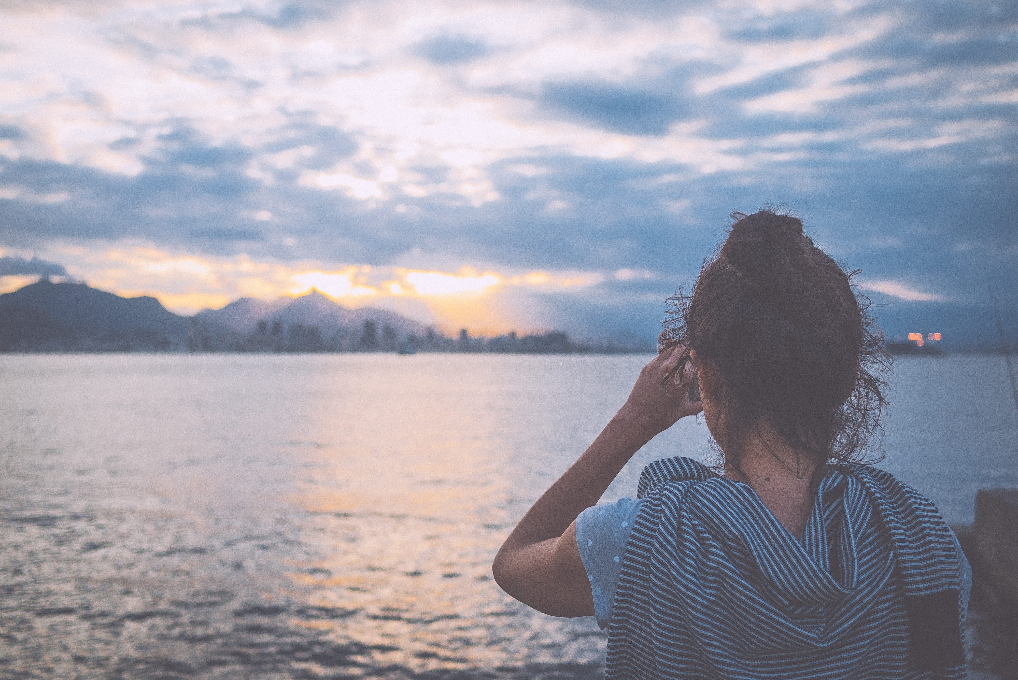 4K, near, women, stripe, real people, beauty in nature, lady, tranquil scene, idyllic, mountain, girl, hairstyle, lifestyles, sea, tranquility, blue, outdoors, HD Wallpaper