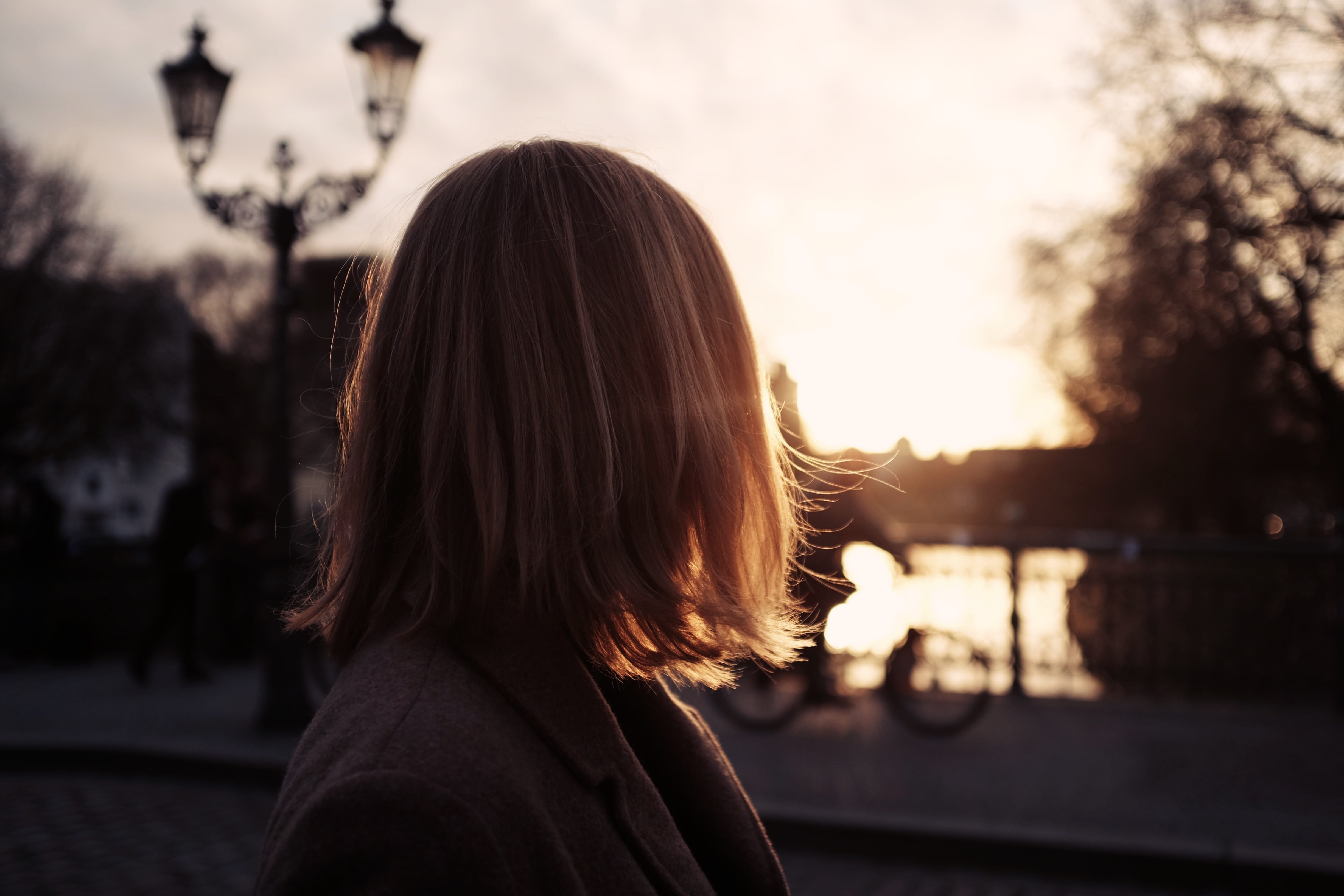 one Person, outdoors, lapel, nature, rear view, one woman only, hairstyle, city, 4K, paris - France, city Life, jacket, women, sun, lady, selective, street, HD Wallpaper