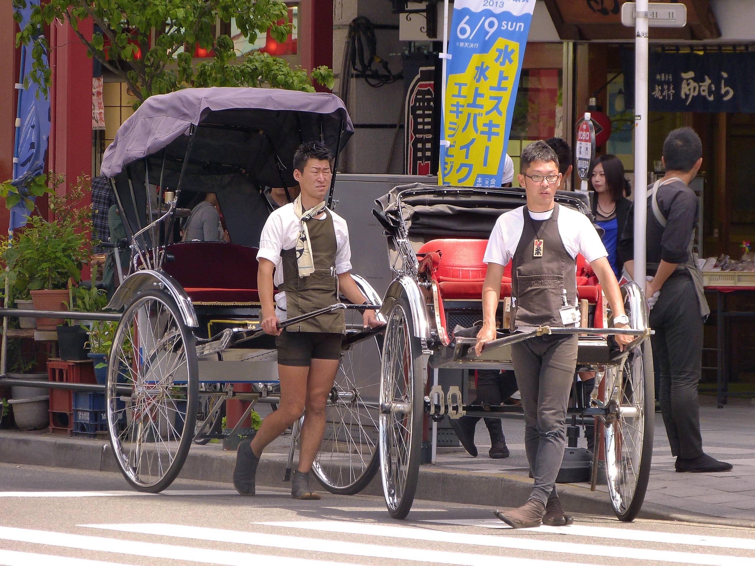 sitting, transportation, pulling, incidental people, travel, asian Ethnicity, mode of Transport, east Asian Culture, day, casual clothing, asia, architecture, HD Wallpaper