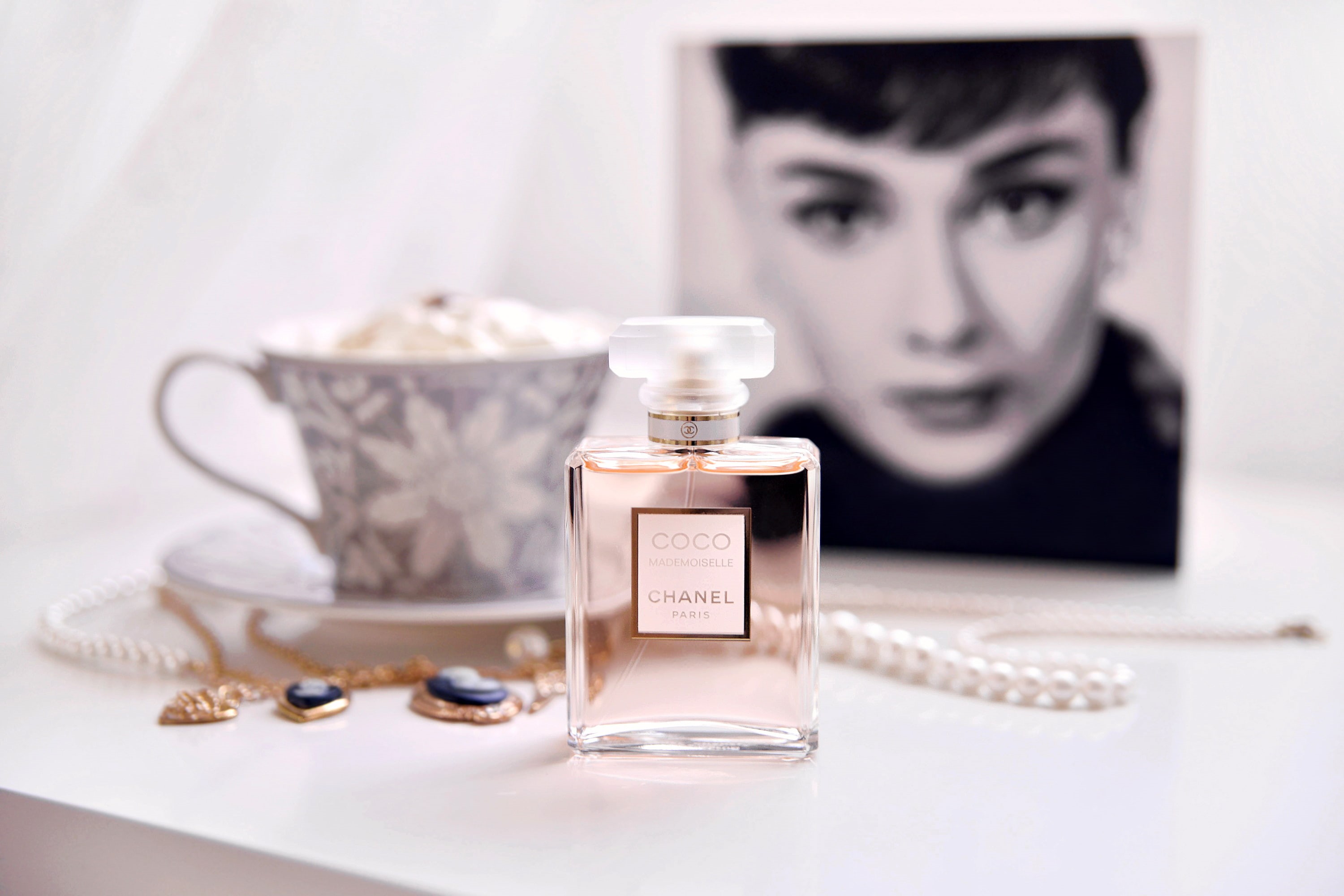 coco, mademoiselle, 2K, perfume, chanel, HD Wallpaper
