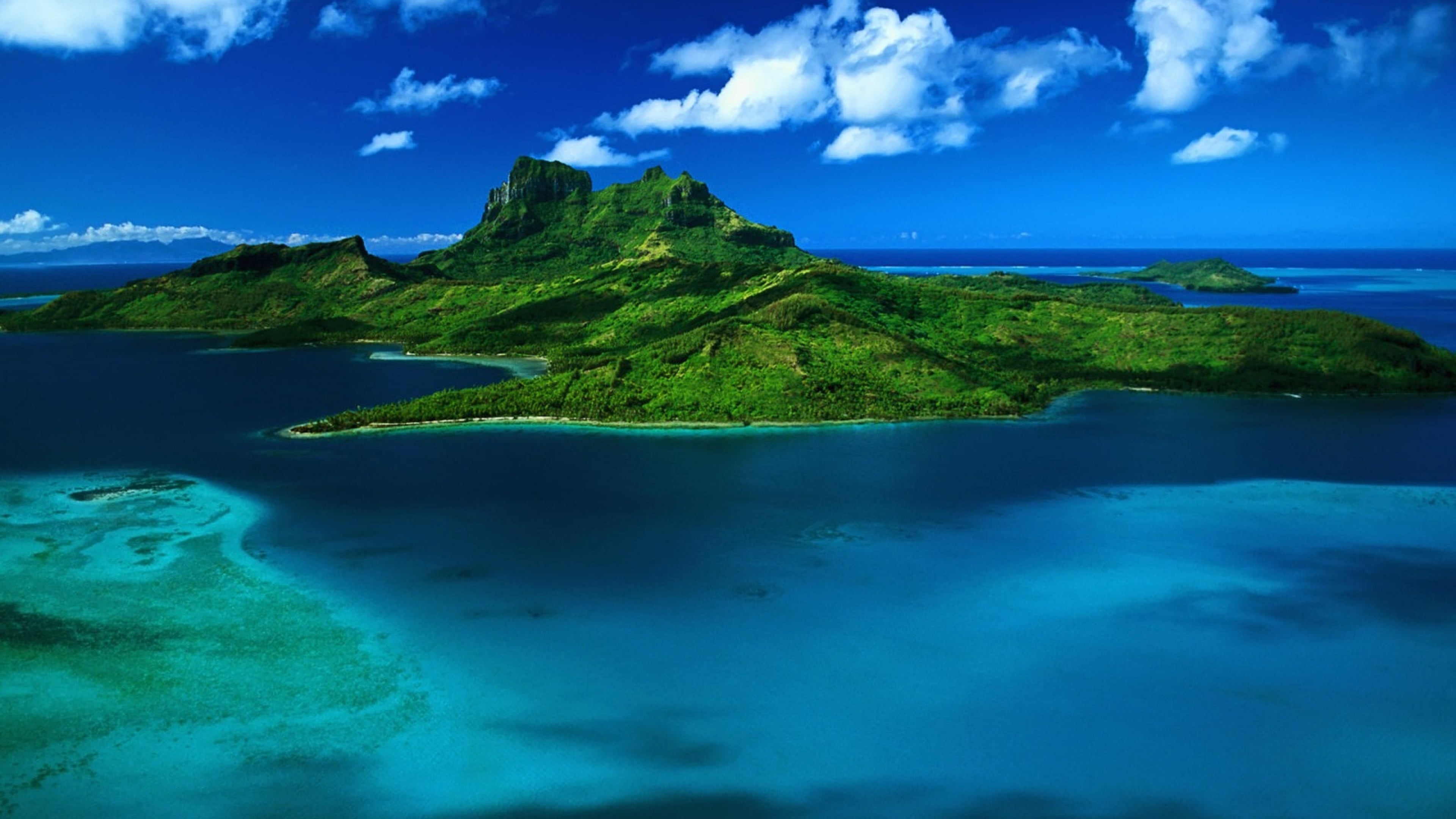scenics - nature, ocean, no people, blue, sea, islands, beach, land, beaches, green, horizon over water, coastline, turquoise colored, 4K, bora, beauty in nature, HD Wallpaper