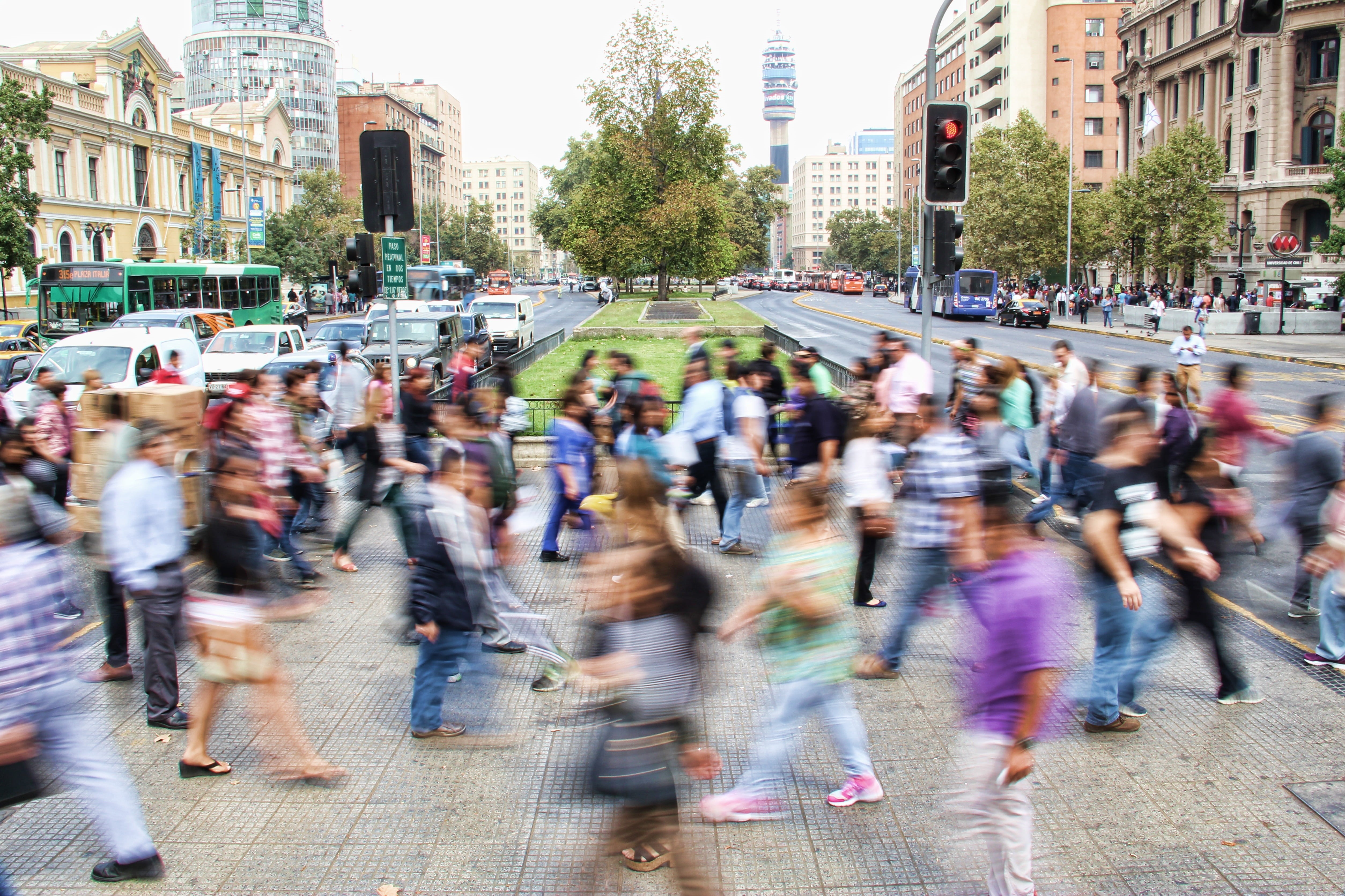 crowd, built structure, building exterior, commuter, architecture, pedestrian, buildings, crowded, city Life, surround, city street, downtown District, HD Wallpaper