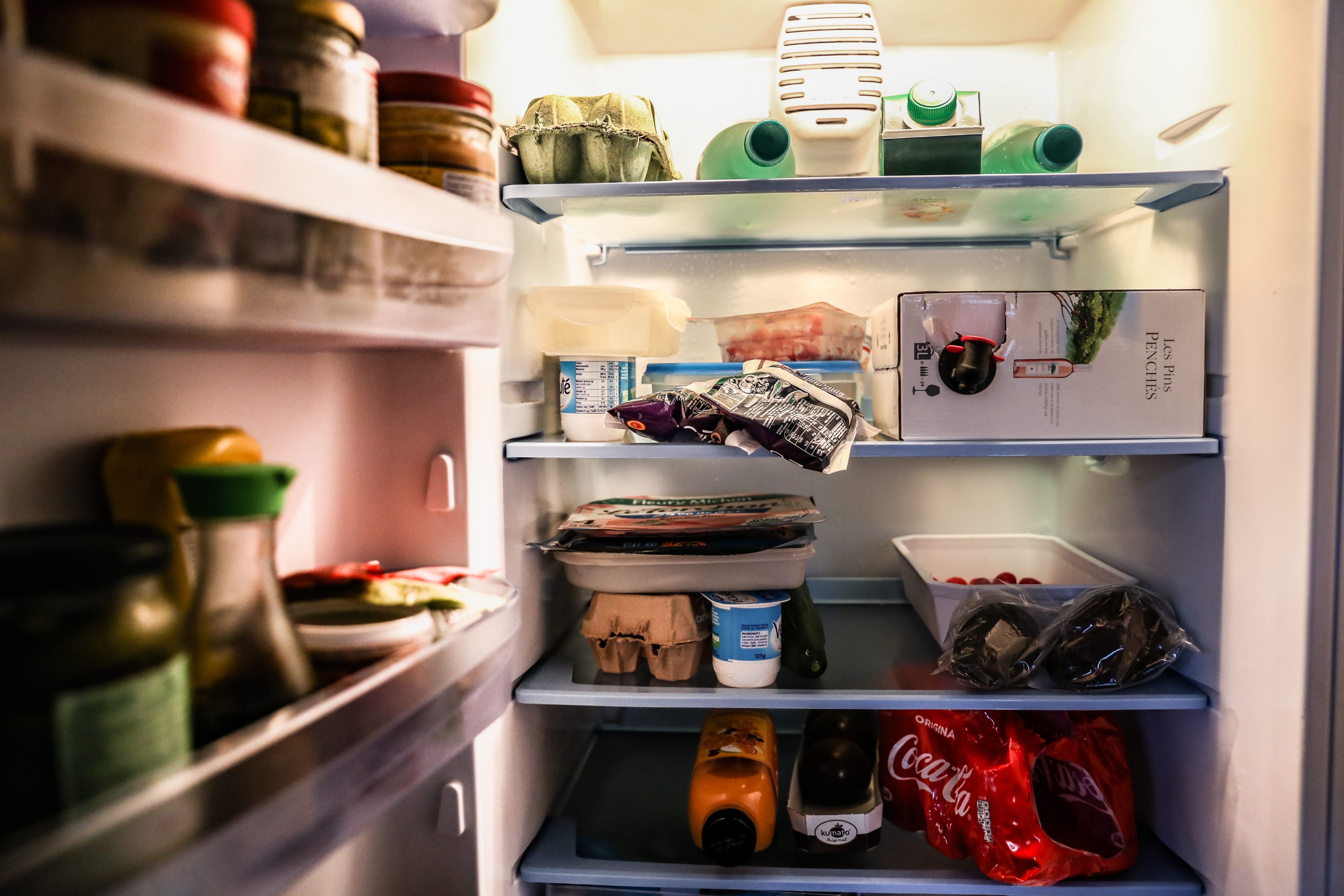 arrangement, opened, consumerism, no People, bottle, store, home appliance, temptation, retail, retail display, collection, fridge, packs, grocery, food And Drink, HD Wallpaper
