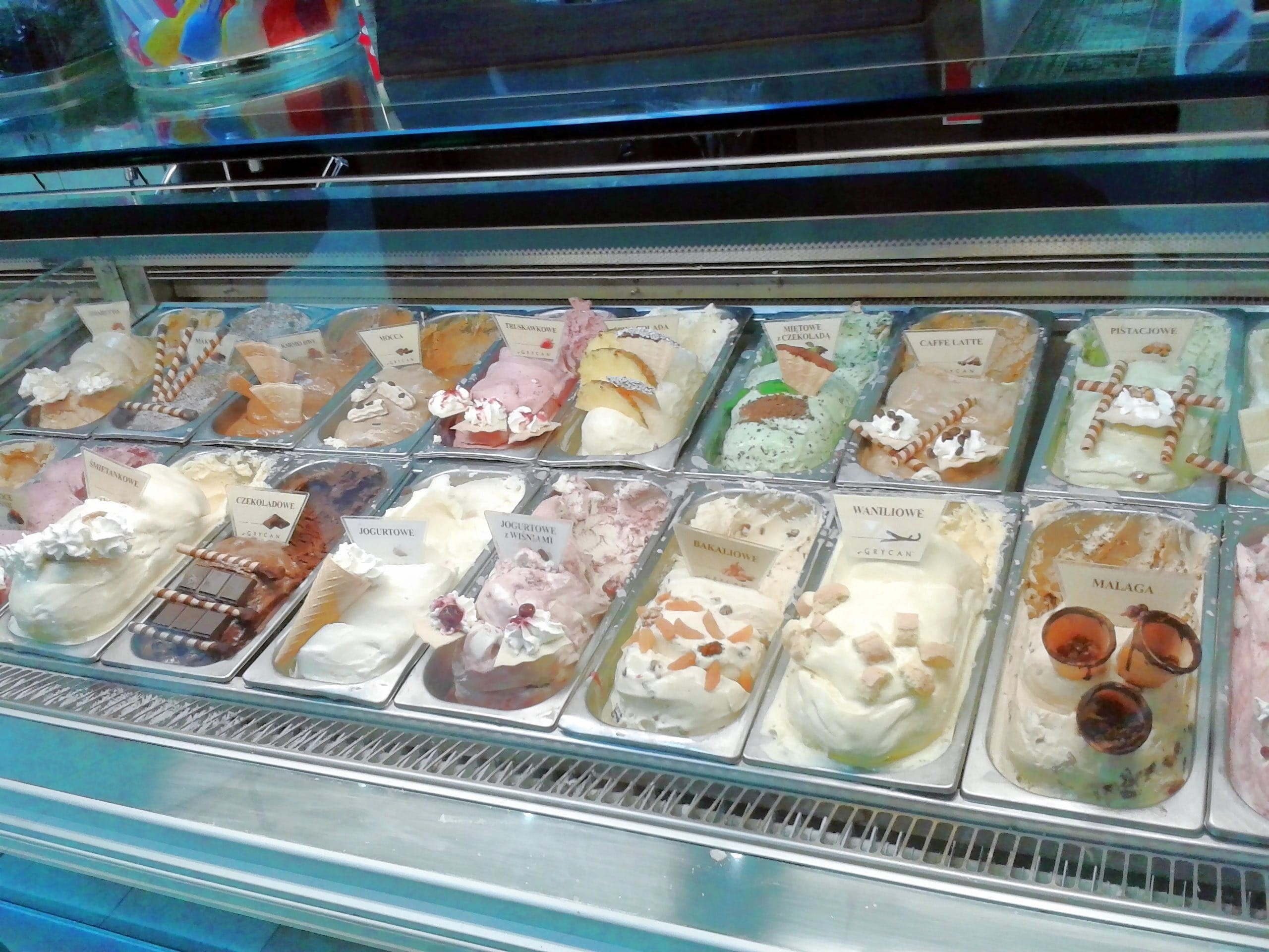 glass - material, dairy product, case, food, sweet, no people, freezer, transparent, display, retail display, cakes, ice cream parlor, inside, 2K, retail, HD Wallpaper