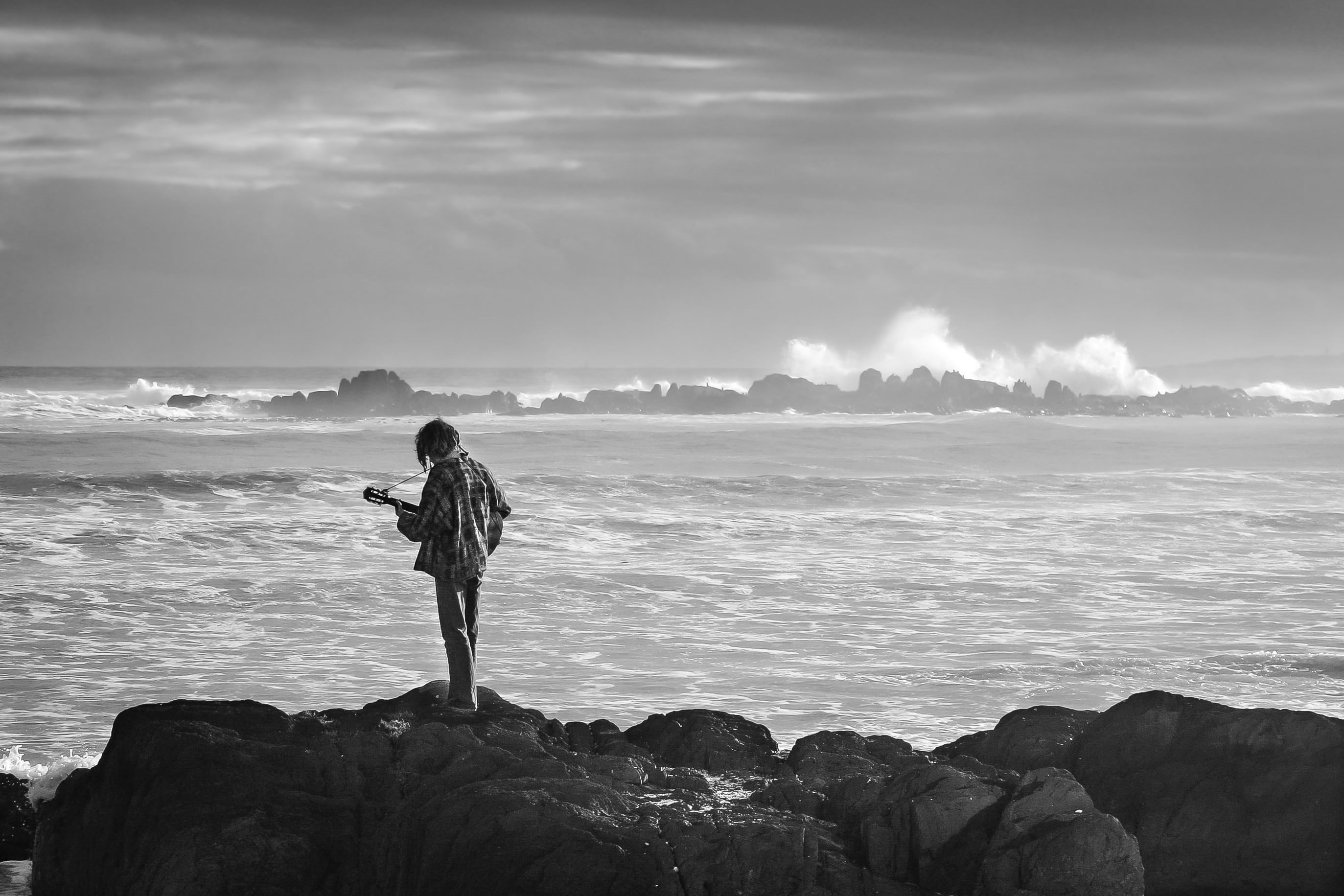 nature, rock, person, beach, guitar, seaside, one person, wave, cloud - sky, full length, leisure activity, lonely, black, men, horizon over water, alone, HD Wallpaper