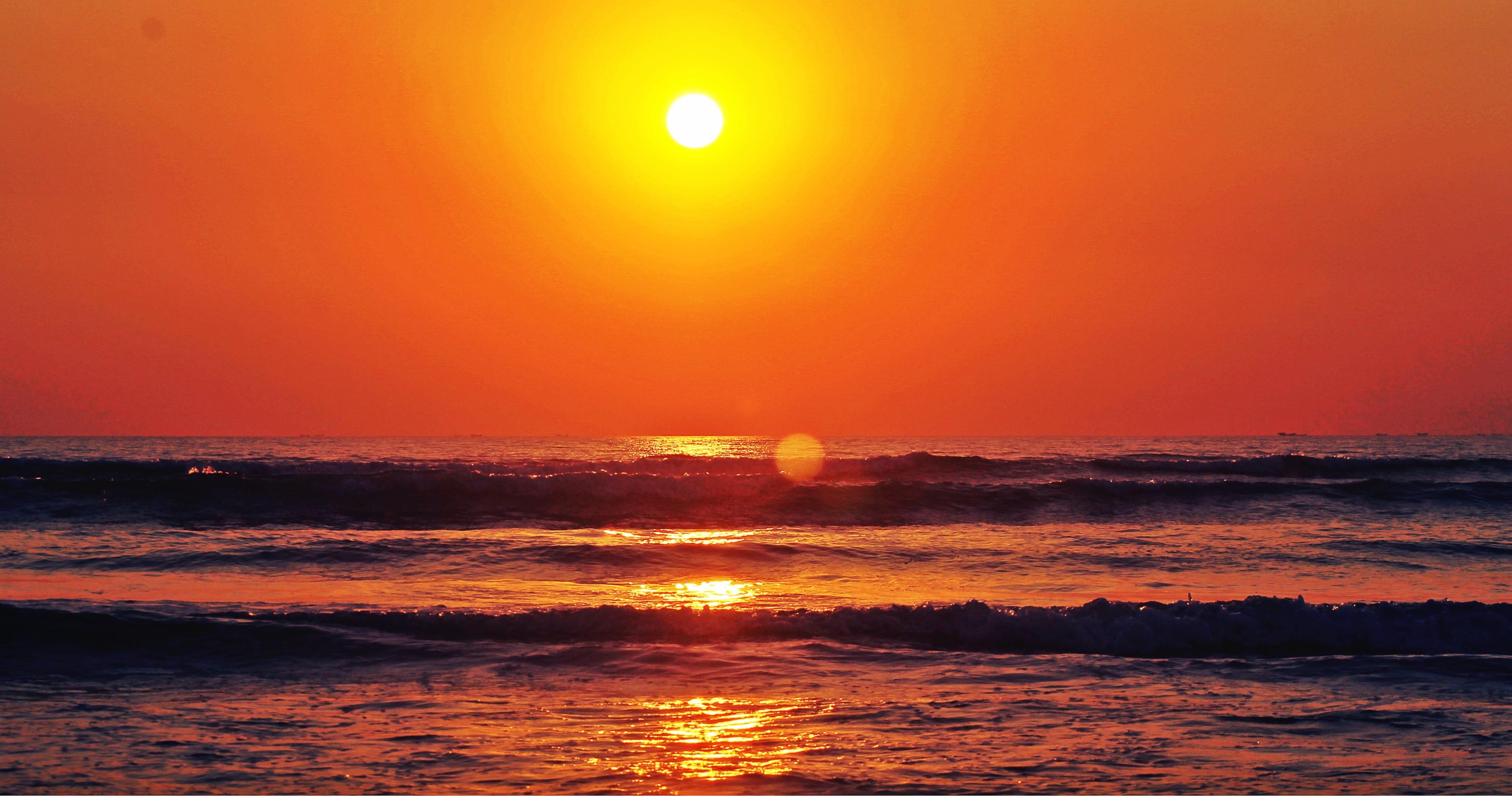 horizon over water, scenic, sunshine, nature, scenery, scenics - nature, wave, tourism, rise, ocean, orange color, yellow, beauty in nature, nice, travel, HD Wallpaper