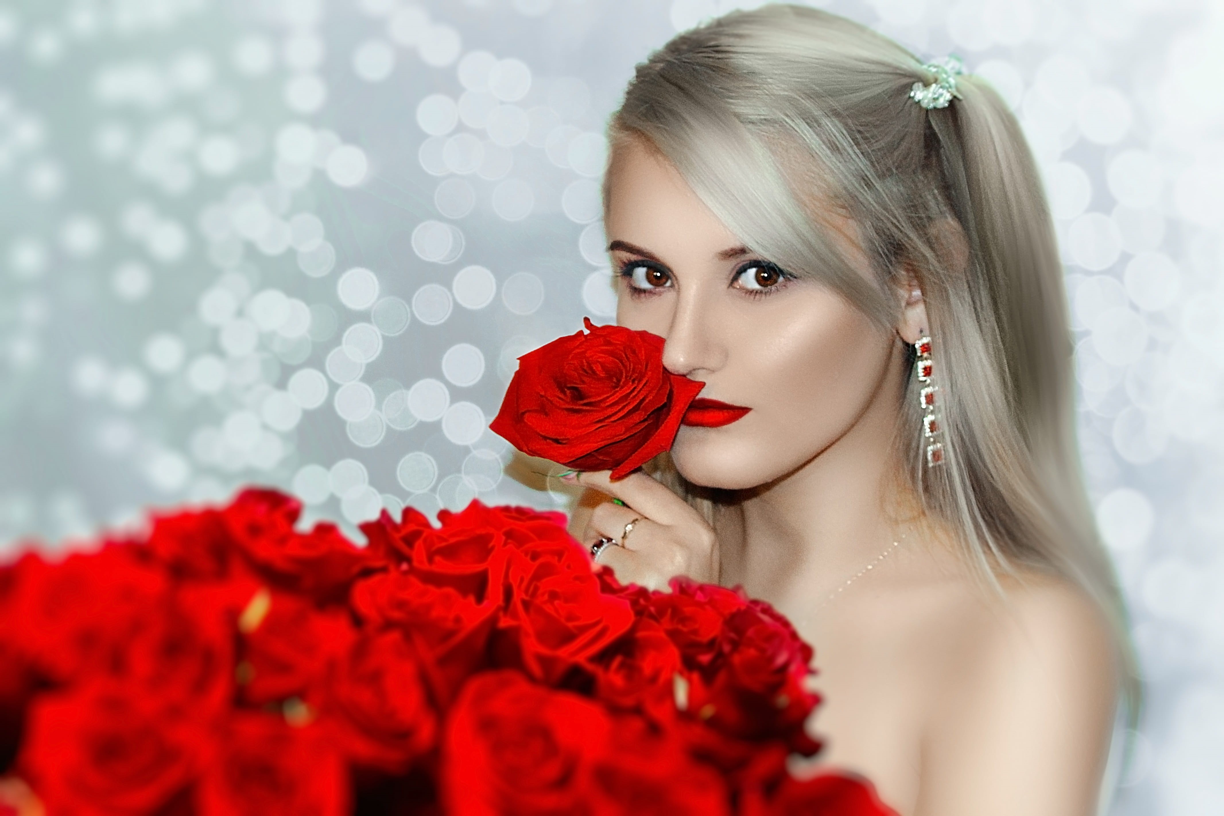 fashion, young adult, curly, lovely, plant, flower, outdoors, rose, elegant, nice, human face, smelling, red, beautiful people, red rose, model, charm, HD Wallpaper