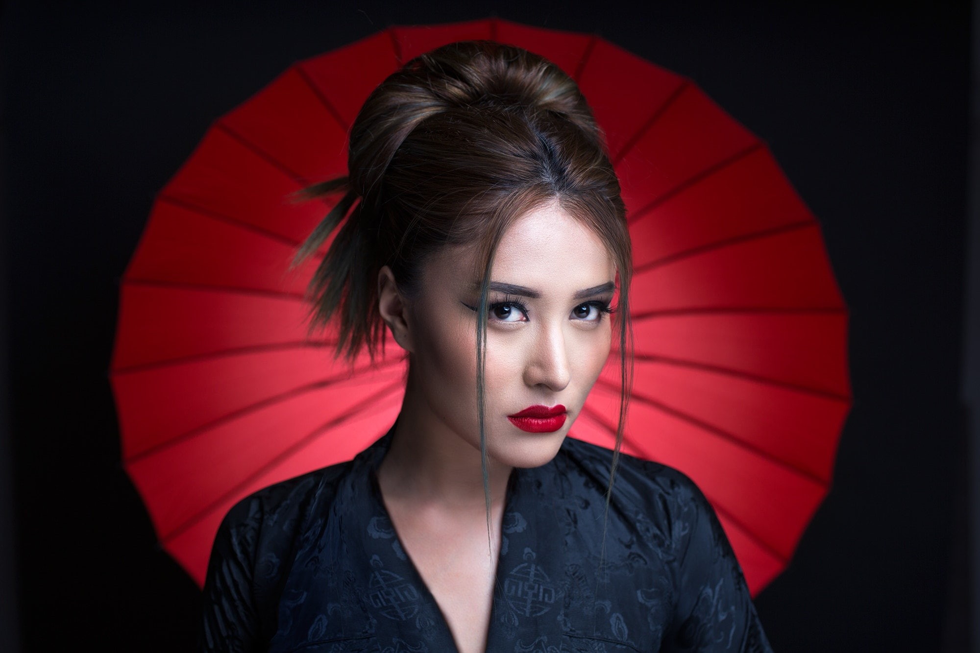 1080P, red lipstick, women, black dress, parasol, portrait, face, looking at viewer, eyeliner, brunette, Asian, makeup, HD Wallpaper