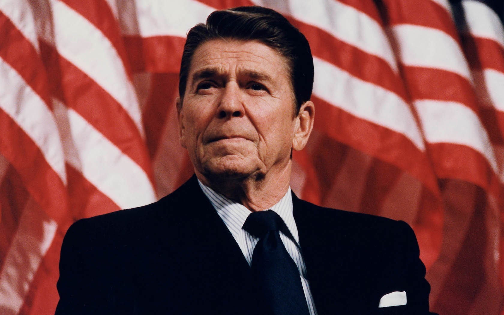 adult, politician, senior men, 720P, patriotism, business, government, headshot, flag, men, front view, senior adult, looking at camera, menswear, USA, HD Wallpaper