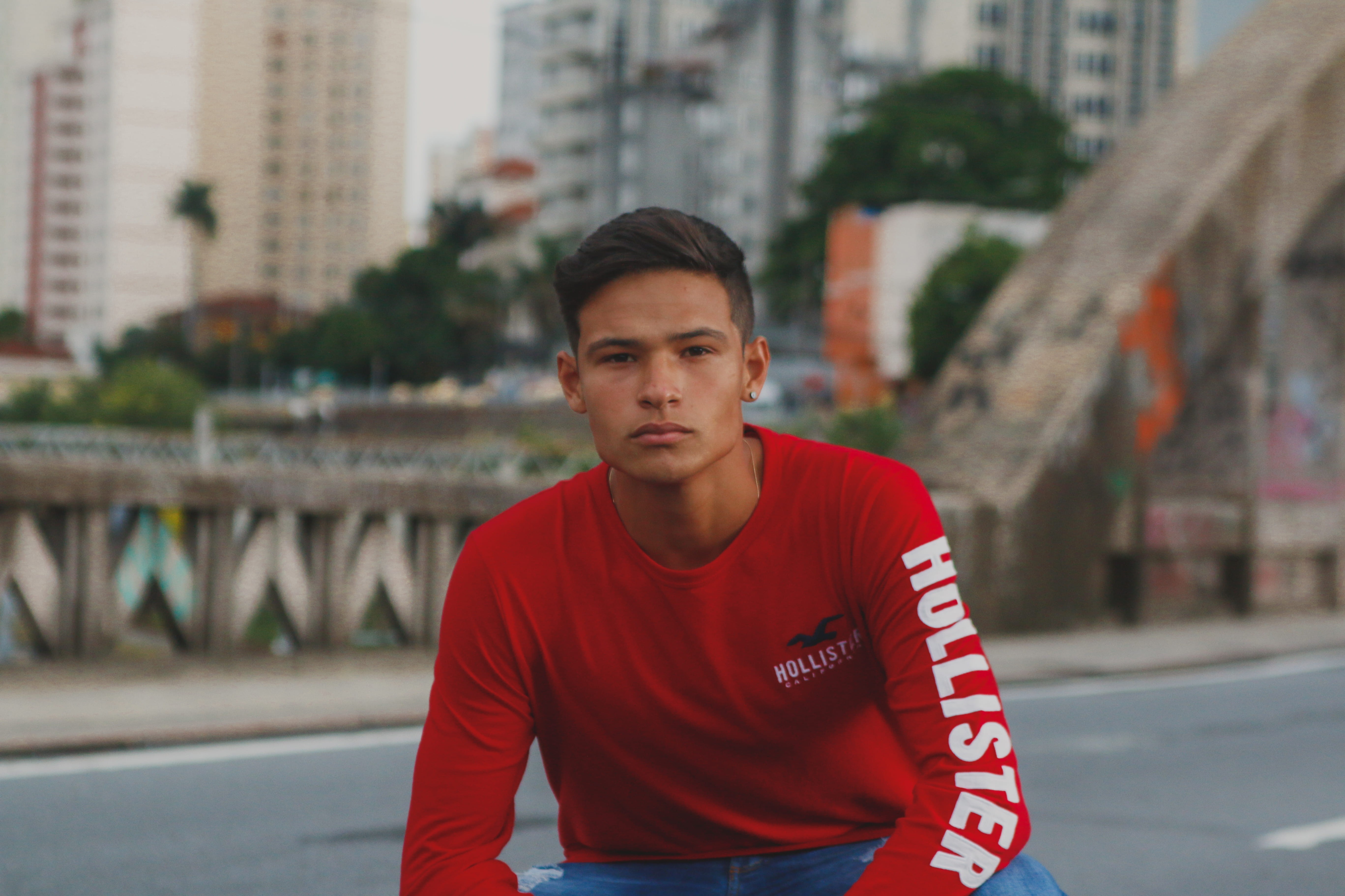 one person, man, blur, waist up, young men, city, casual clothing, focus, contemplation, focus on foreground, model, standing, style, depth of field, teenage boys, HD Wallpaper