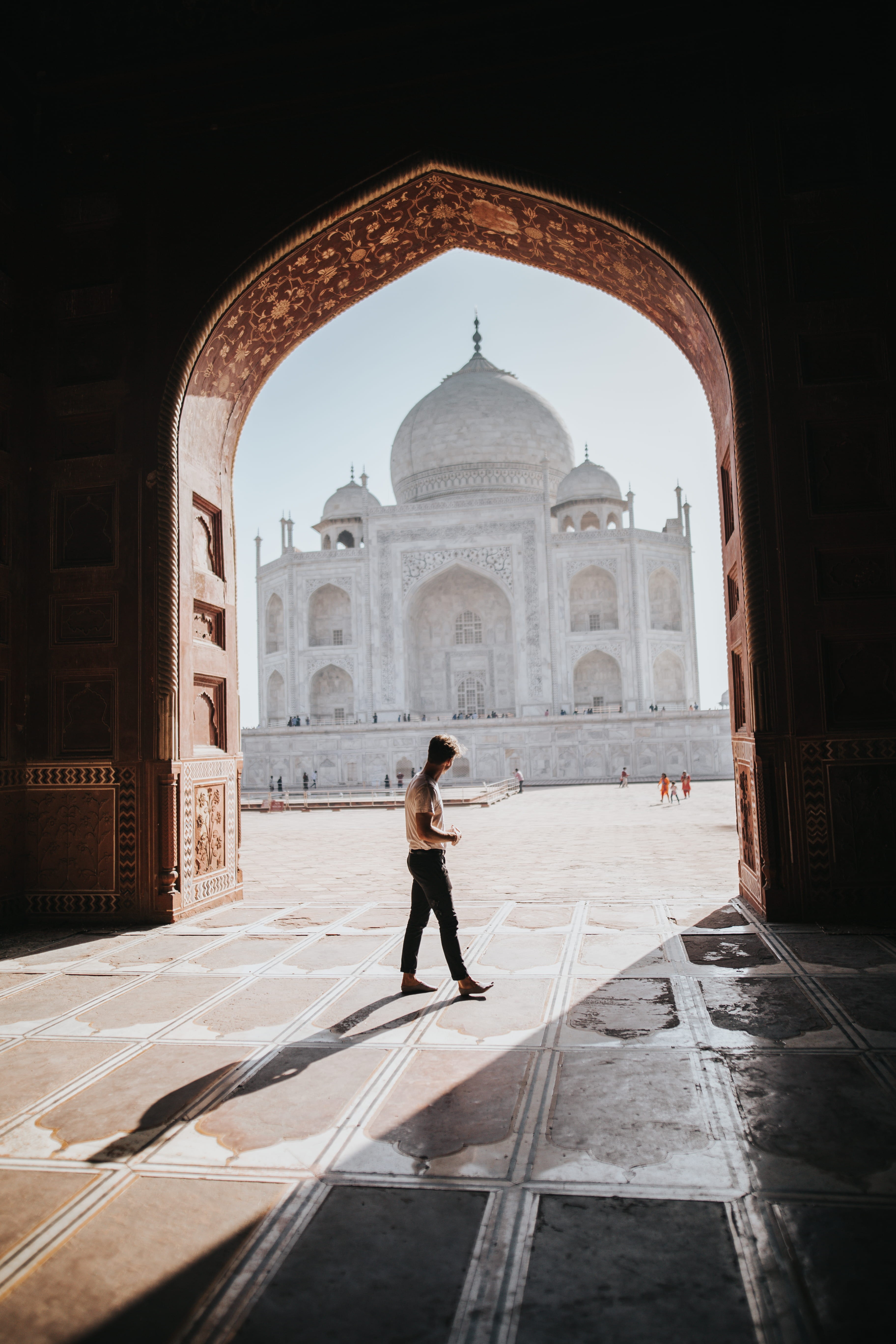person, male, religion, looking, overlooking, architecture, real people, daytime, day, silhouette, arch, history, iconic, the past, nature, dome, tajmahal, Phone HD Wallpaper
