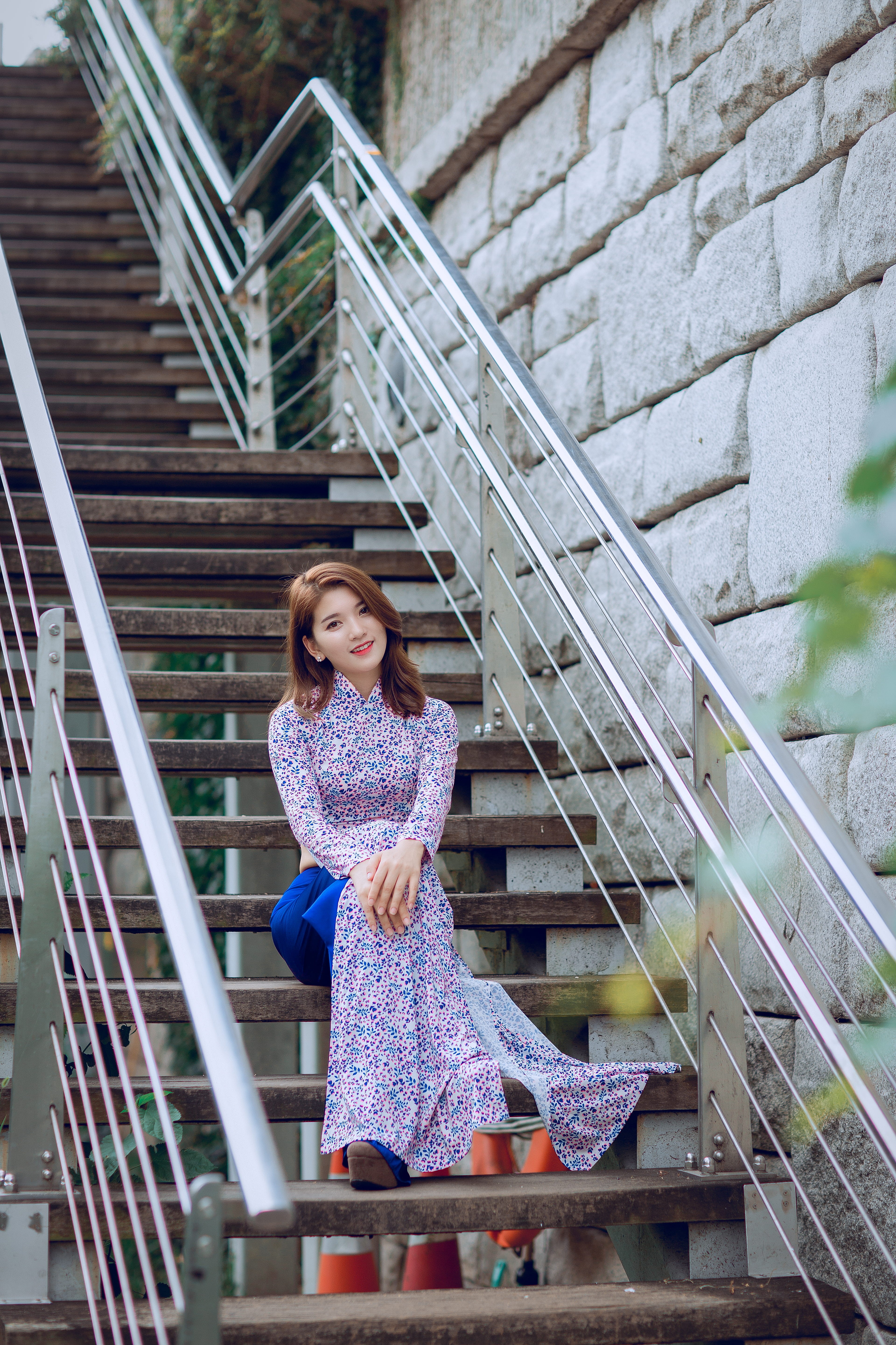 girl, built structure, architecture, one person, real people, young adult, stairs, full length, outdoors, low angle view, leisure activity, standing, hairstyle, Phone HD Wallpaper
