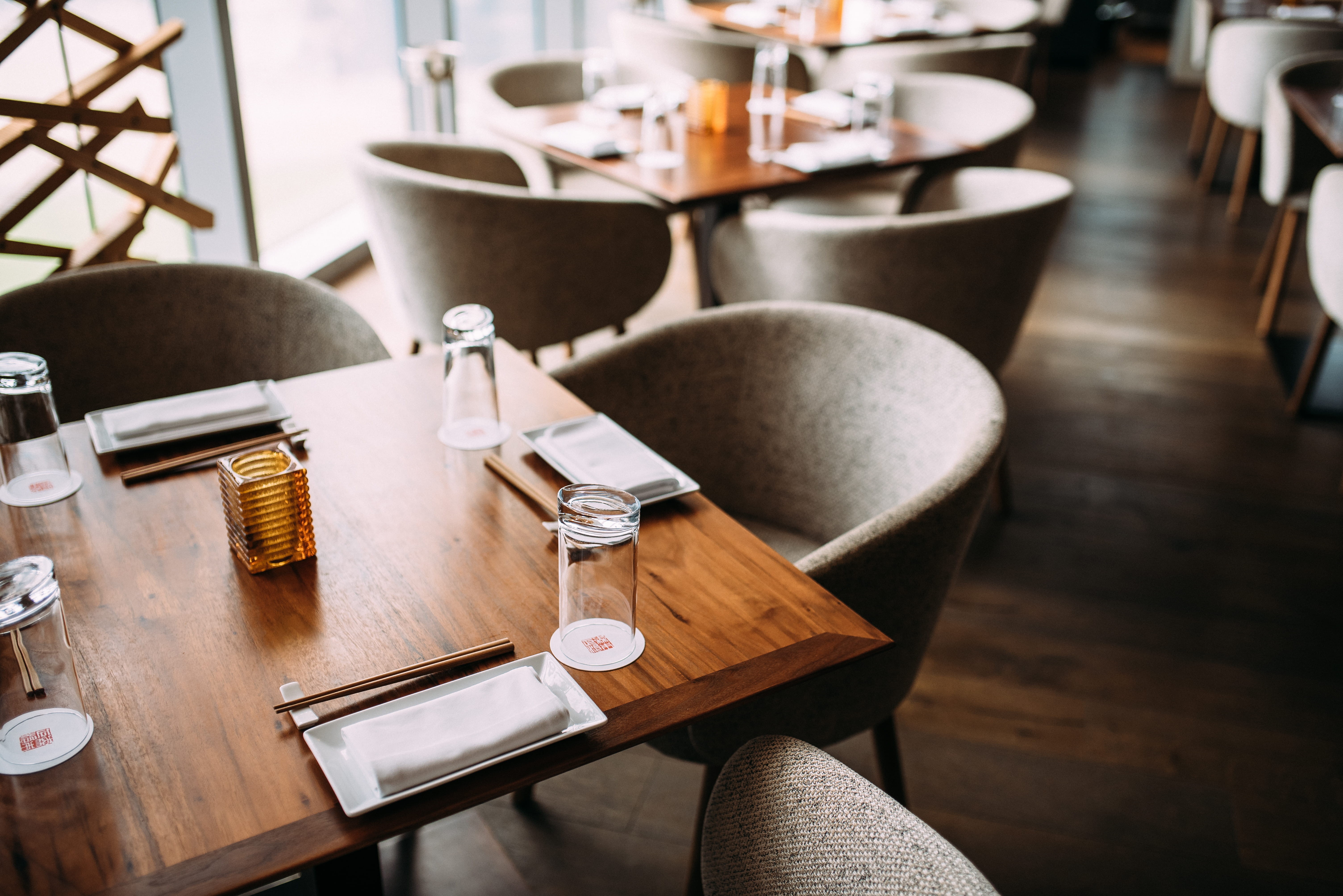setting, room, high angle view, empty, seat, business, focus on foreground, cutlery, inside, coffee cup, gray, tables, no people, table, luxury, absence, HD Wallpaper