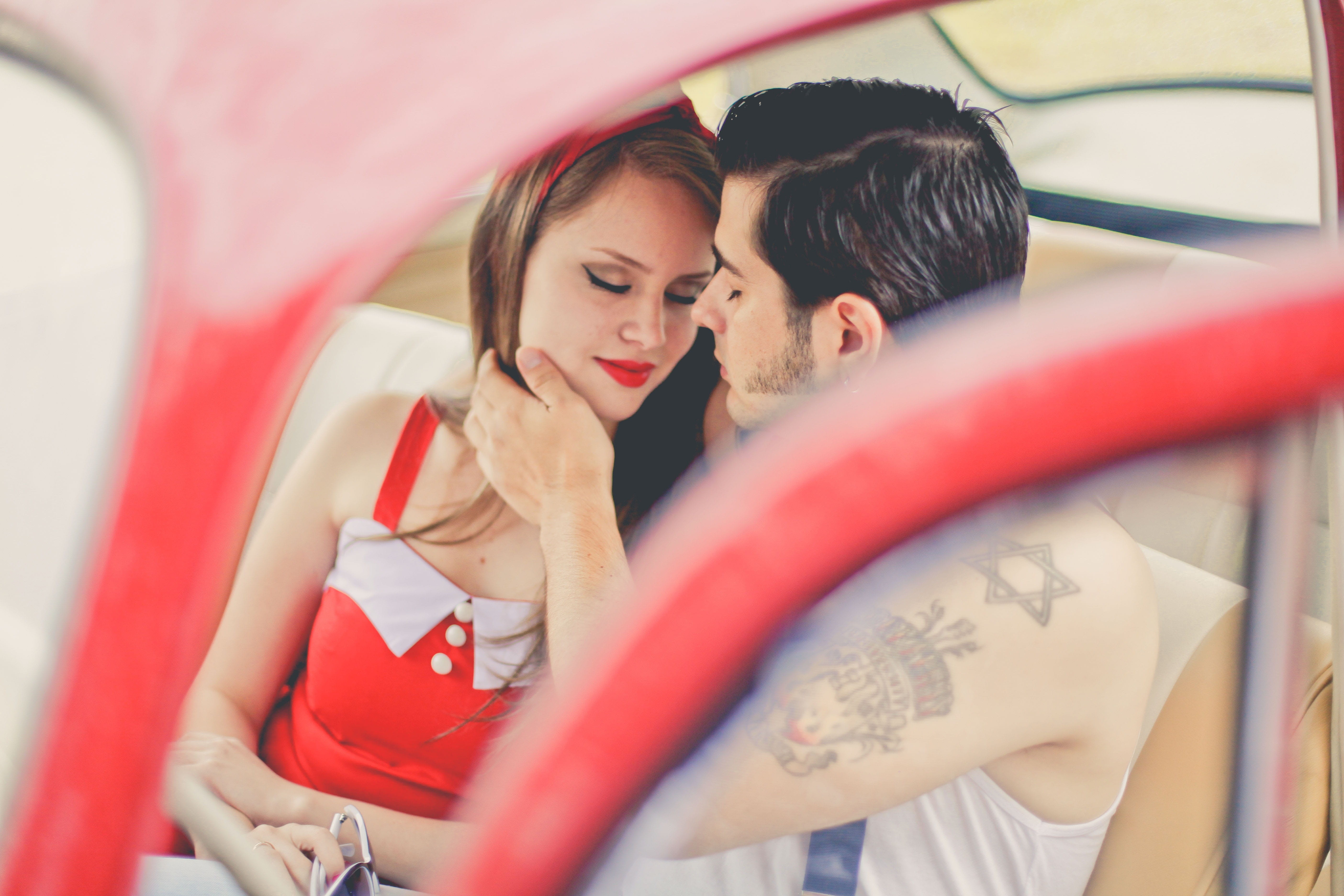 emotion, photographer, city, 5K, women, couple, positive emotion, woman, transportation, lifestyles, beautiful, portrait, posing, romantic, looking, man, HD Wallpaper