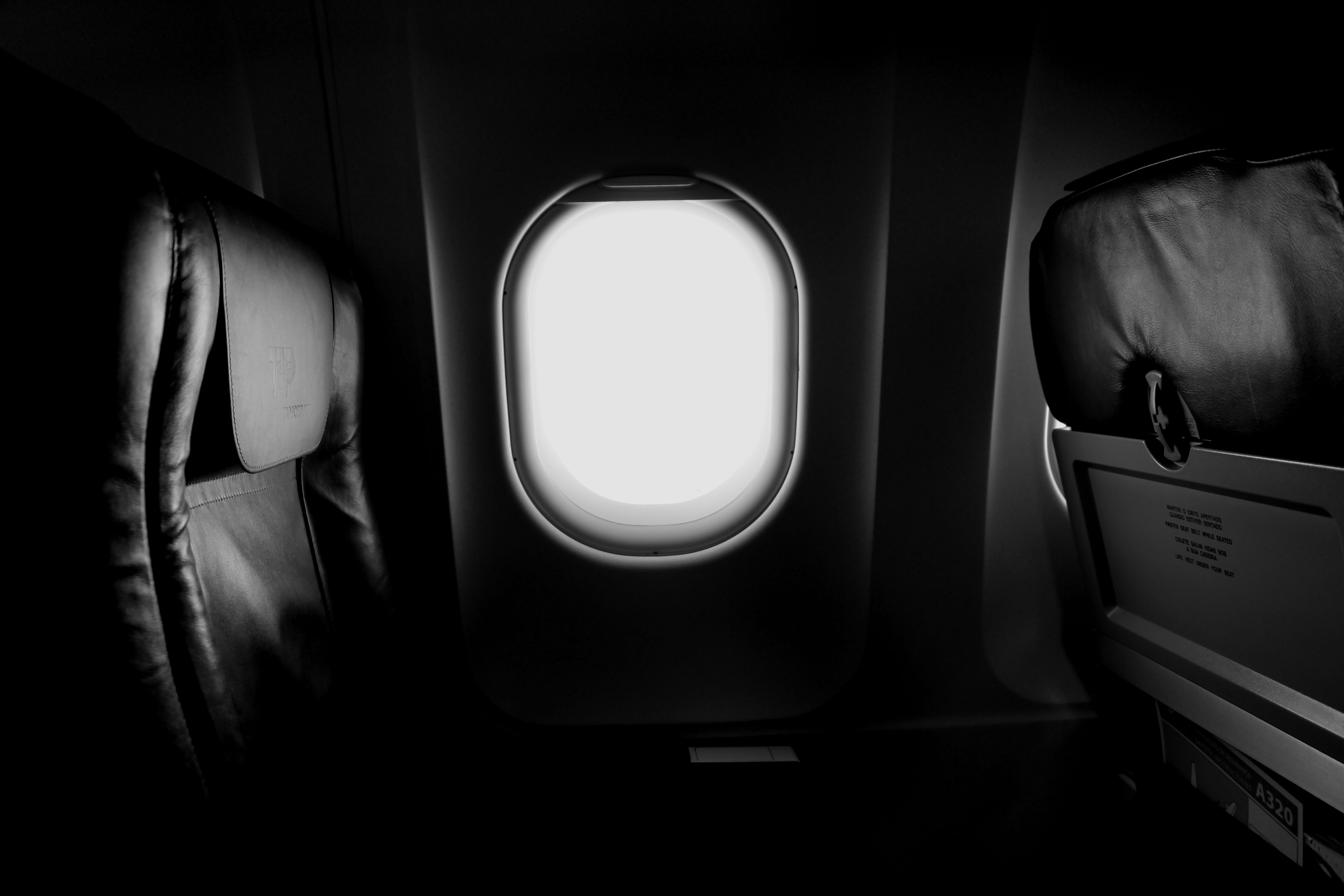 men, aviation, journey, 5K, leather, indoors, black and white, grayscale, black, commercial airplane, aisle, airplane, airplane seat, flying, sitting, HD Wallpaper
