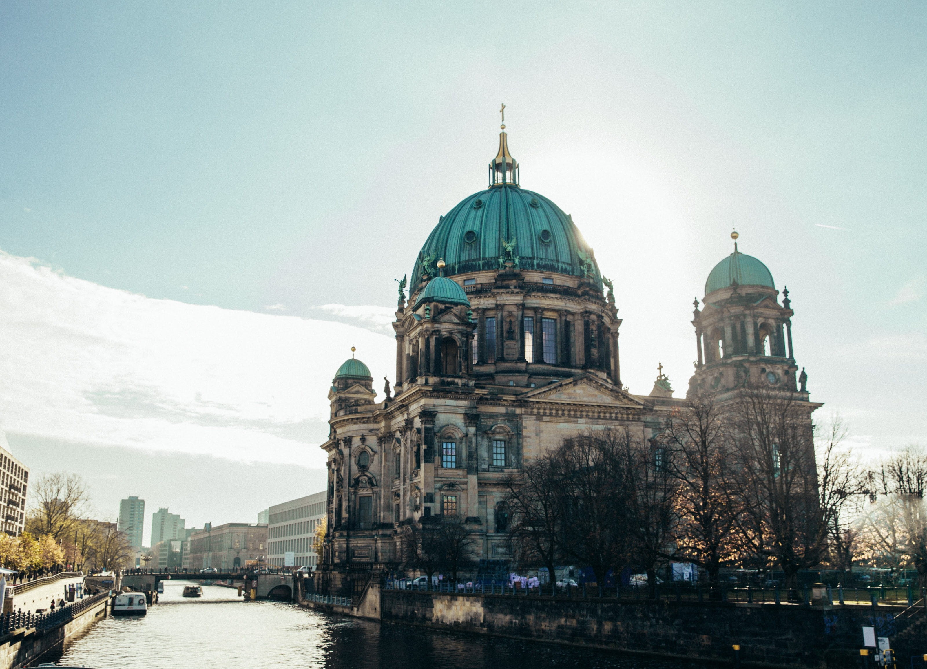 monument, water, famous, built structure, sunshine, river water, river, 2K, europe, building exterior, berlin cathedral, place of worship, tower, history, HD Wallpaper