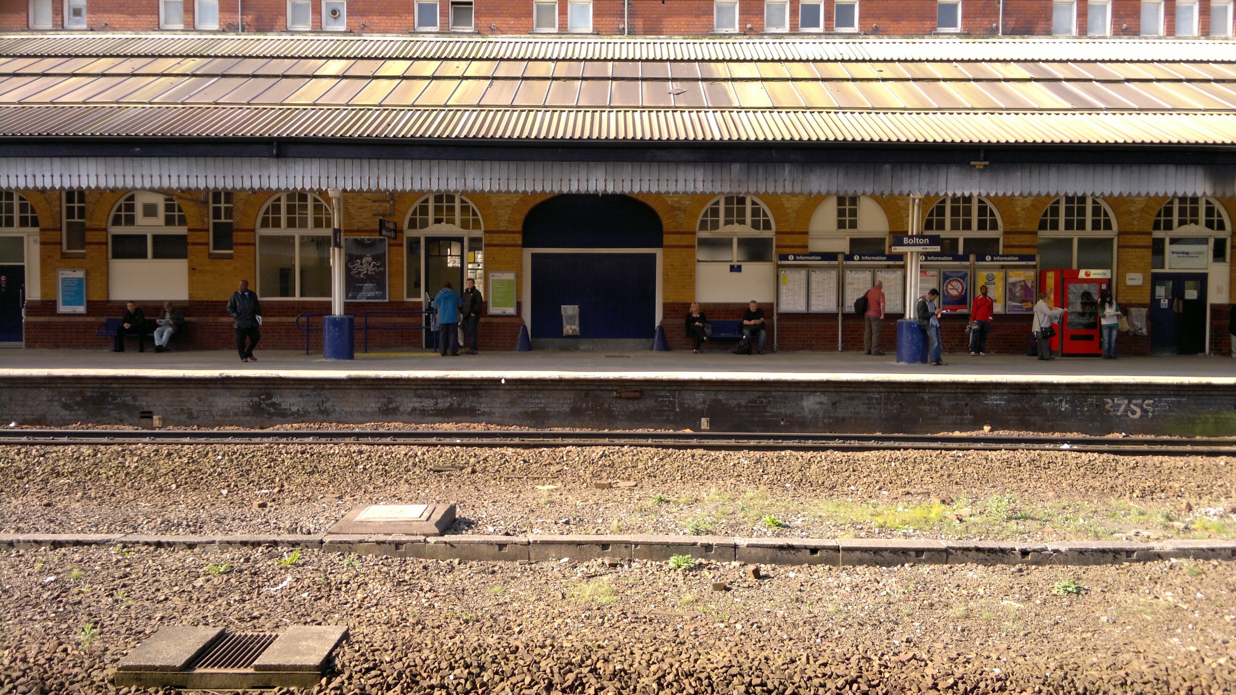 Transport, city, built structure, Railway, tourism, railroad track, Station, women, business, railroad station platform, travel, train, track, public, locomotive, HD Wallpaper