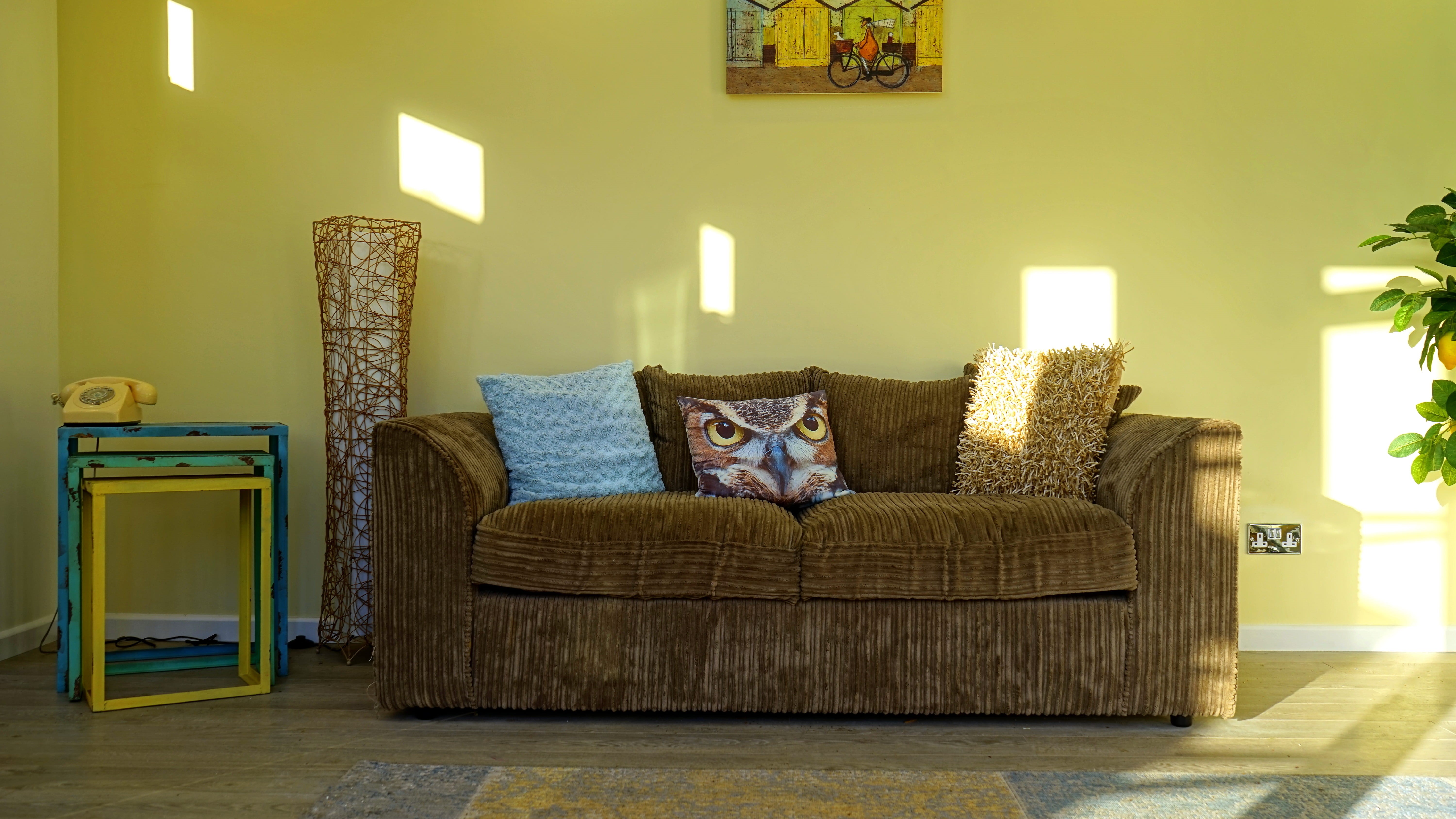 home showcase interior, room, style, pillow, decorate, real, modern, luxury, comfortable, space, home interior, bright, design, near, living room, upscale, HD Wallpaper