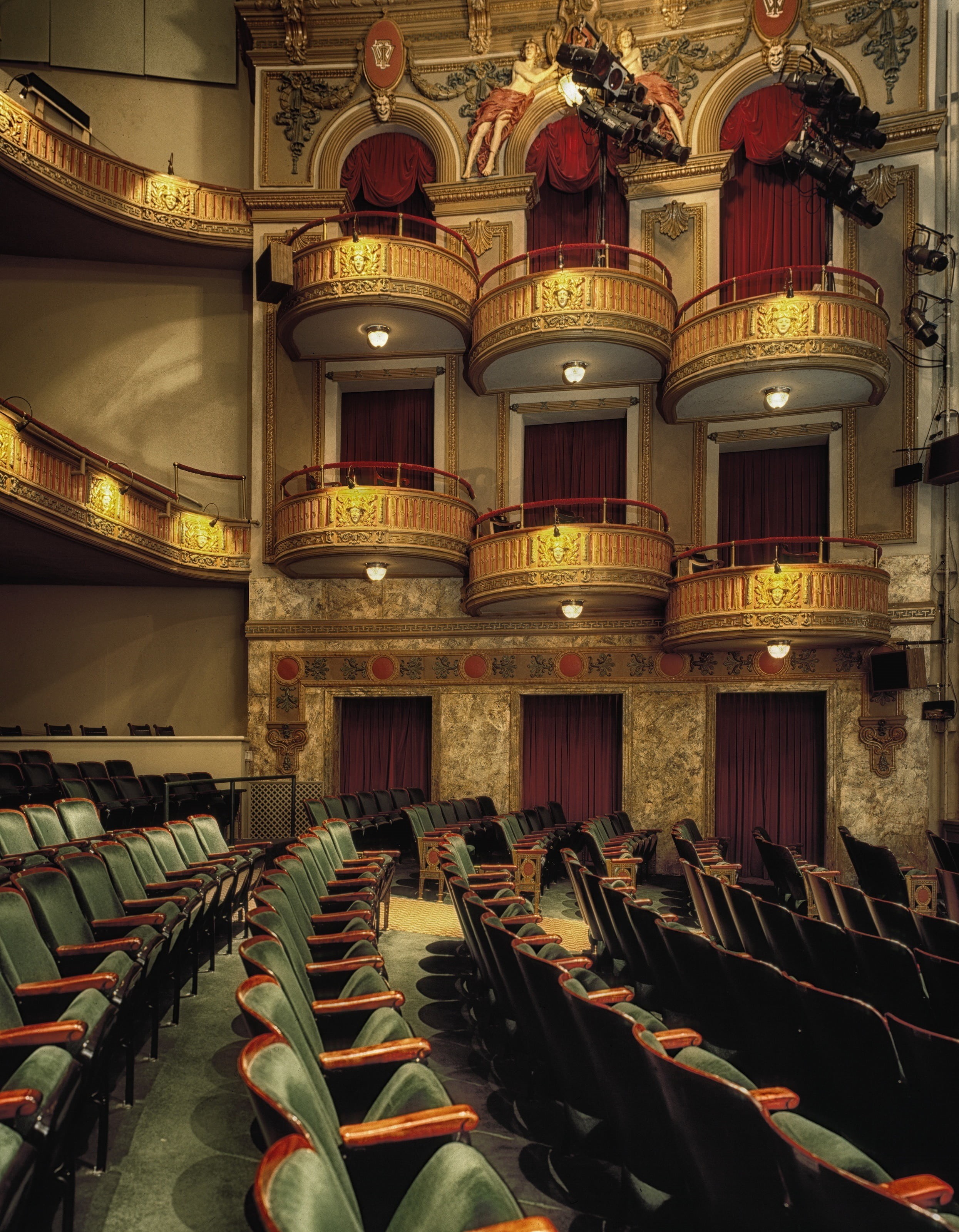 large group of objects, stage theater, arts culture and entertainment, arrangement, 2K, inside, order, lights, lighting, built structure, architectural column, Phone HD Wallpaper