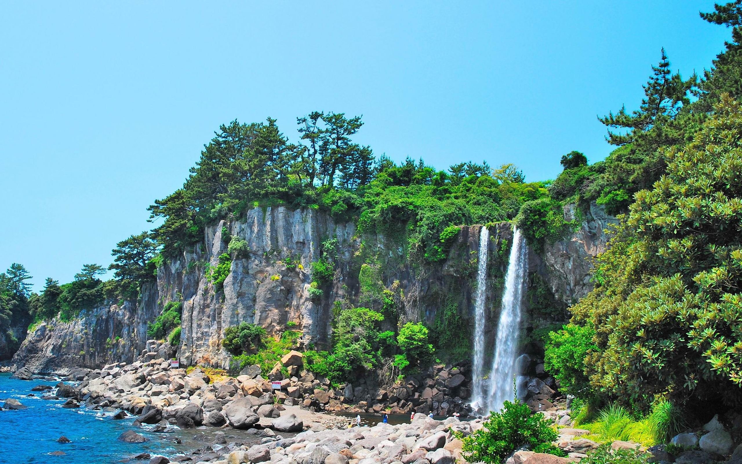 motion, long exposure, rock, falling water, outdoors, blurred motion, korea, water, island, land, day, nature, flowing water, scenics - nature, jeju, sky, HD Wallpaper