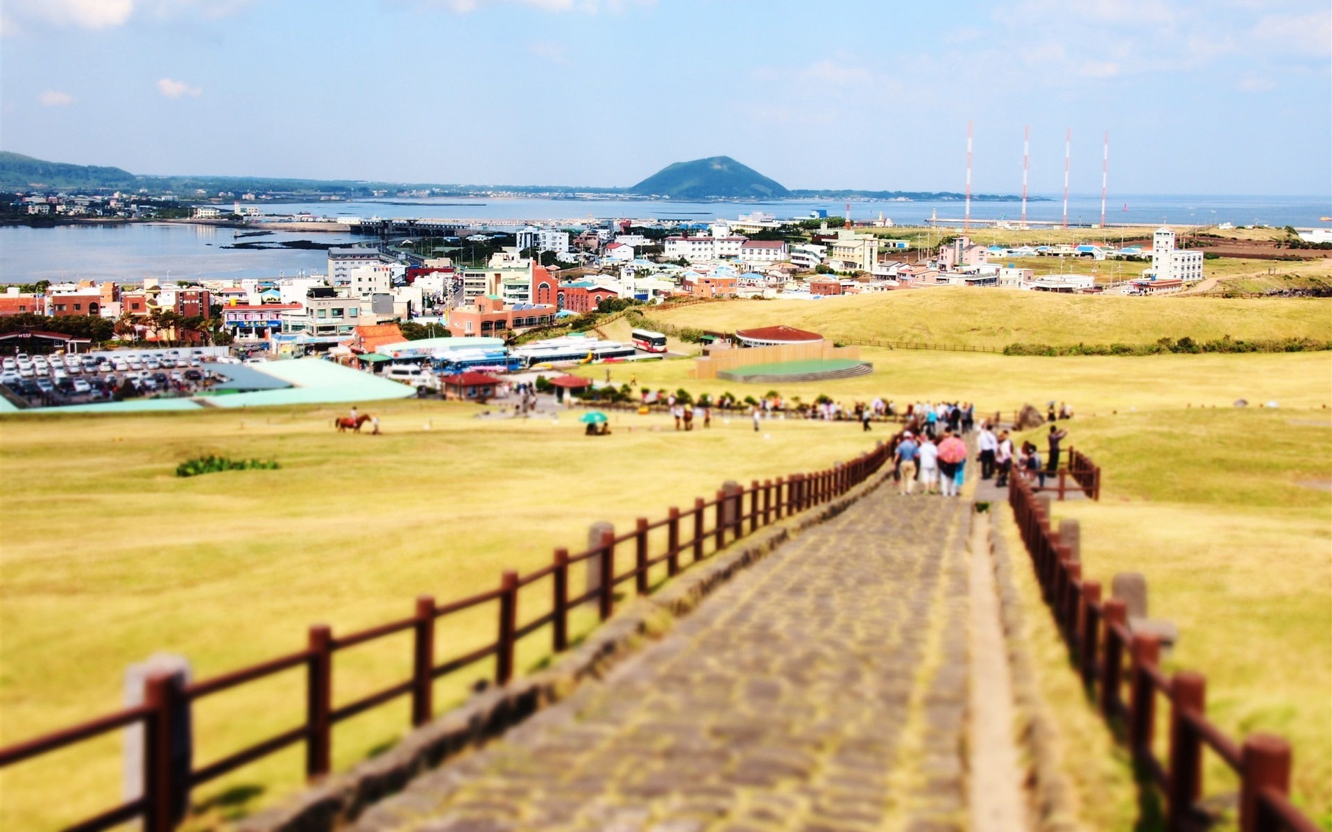 mountain, architecture, outdoors, 1080P, lifestyles, sky, beach, island, jeju, nature, water, built structure, travel, building exterior, large group of people, HD Wallpaper