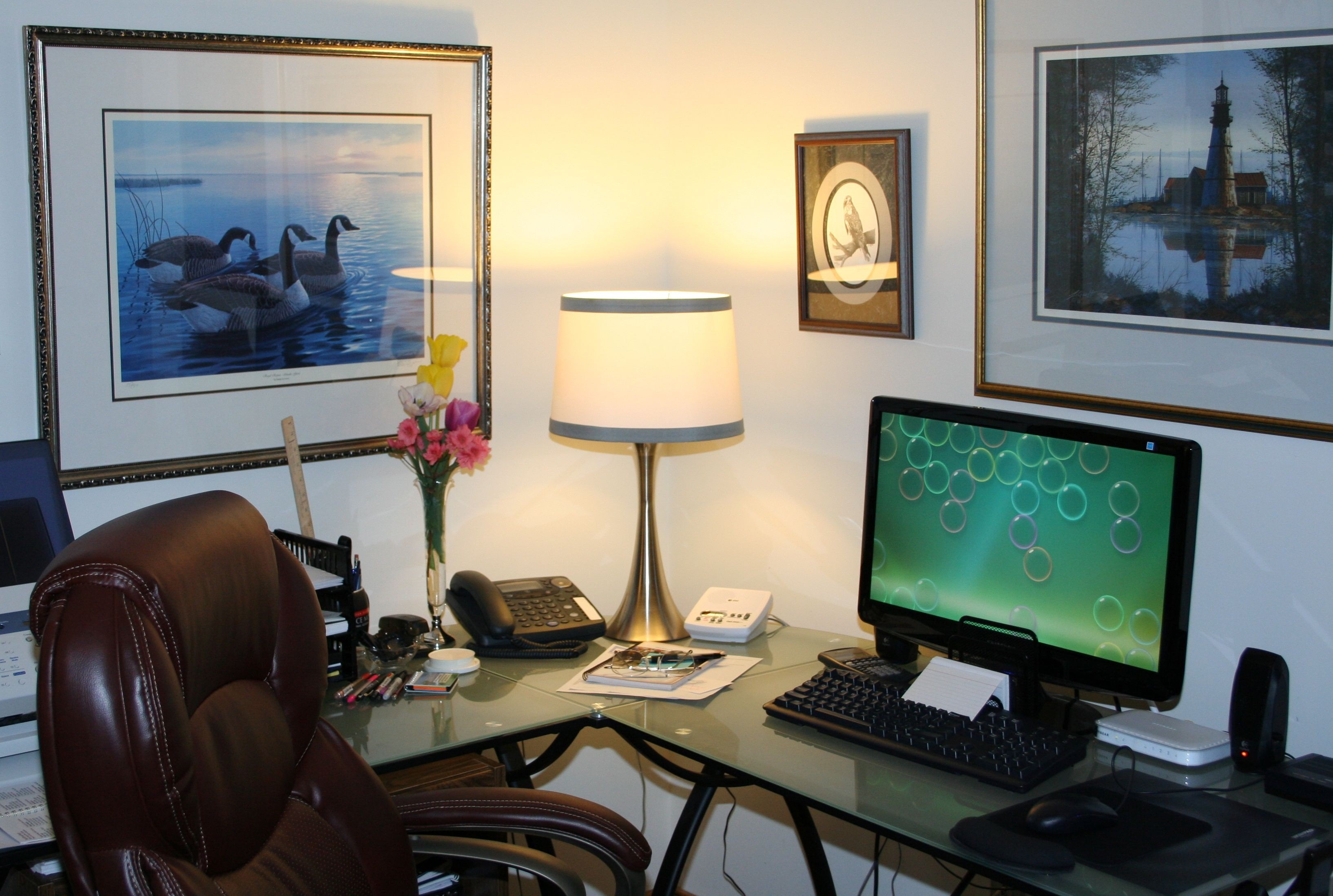 computer, home, indoor, interior, workspace, picture frame, home interior, absence, flat, 2K, seat, workplace, desk, work, office, modern, working, table, HD Wallpaper