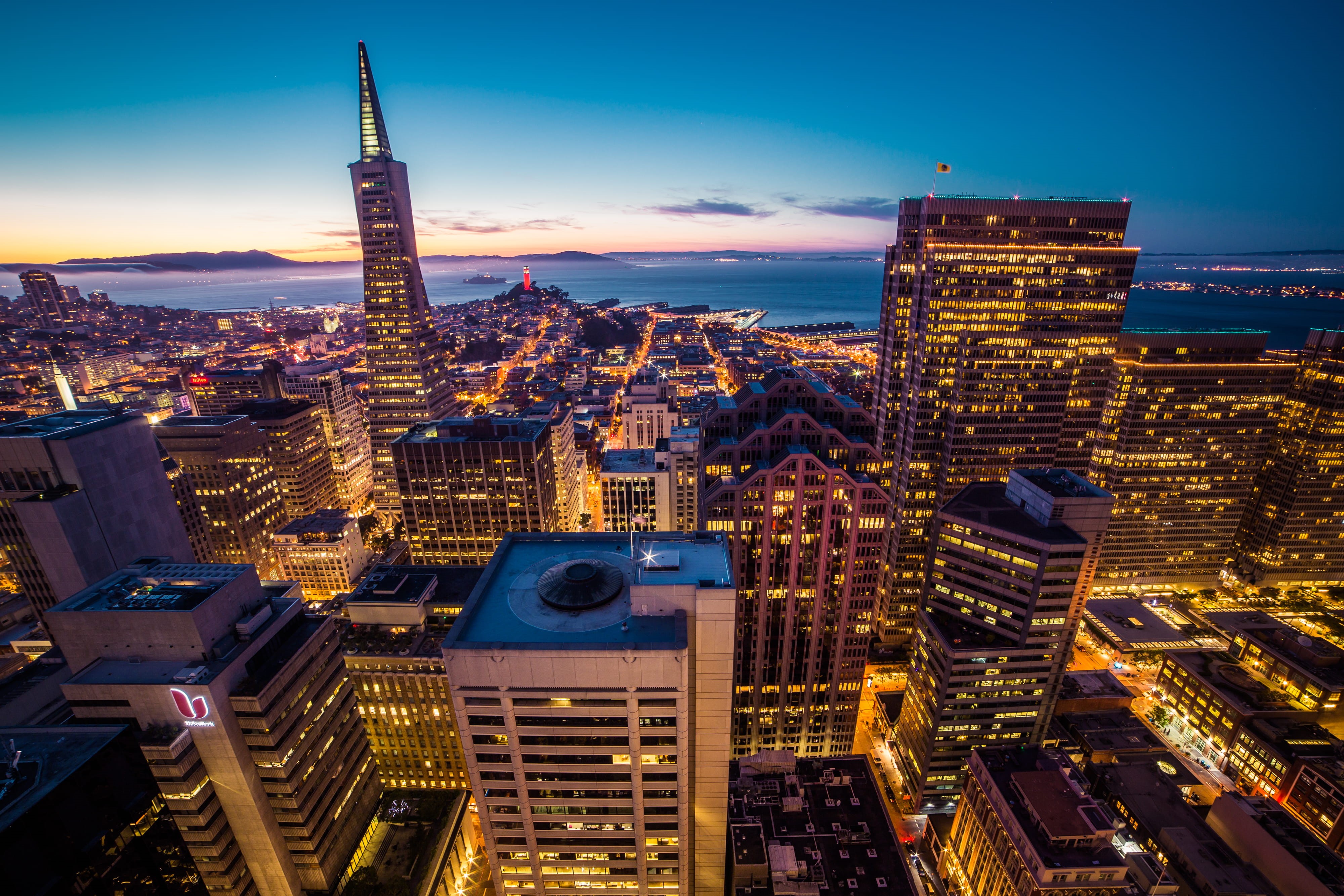 skyscraper, sunset, illuminated, skyscrapers, tall - high, sky, 4K, roofs, city life, tower, francisco, cityscape, sea, sf bay, dark, usa, california, HD Wallpaper