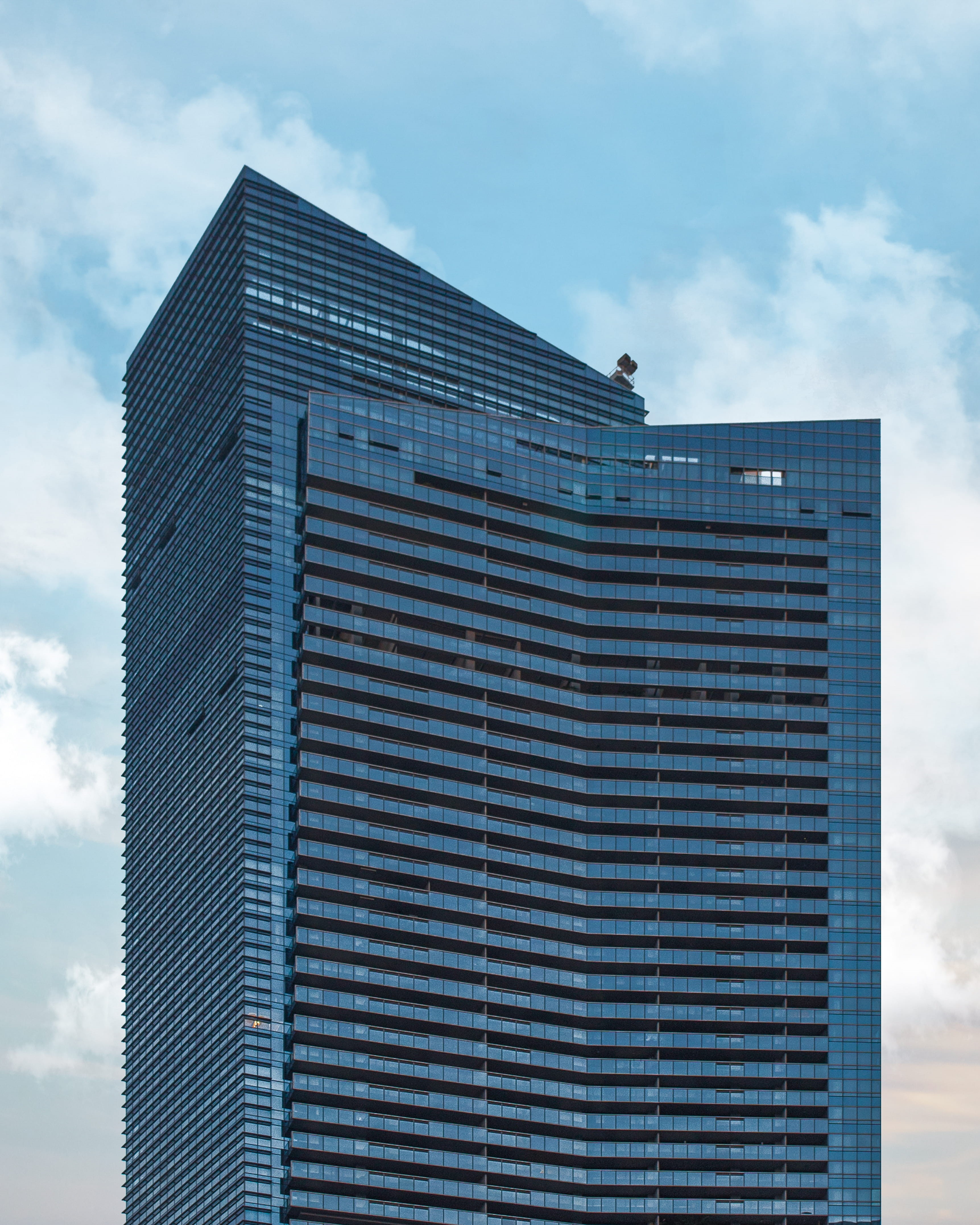 offices, city, sky, office, building exterior, financial, no people, district, central business disctrict, financial district, built structure, singapur, Phone HD Wallpaper