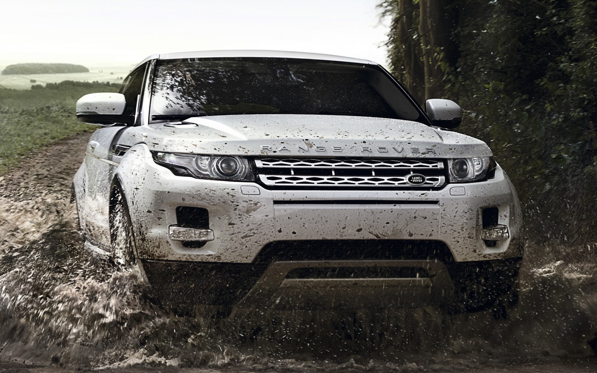 car, outdoors, dirt Road, jeep, tree, day, Evoque, white, wheel, range, machinery, mud, no People, motor Vehicle, crossover, squirt, sport, sports Race, HD Wallpaper