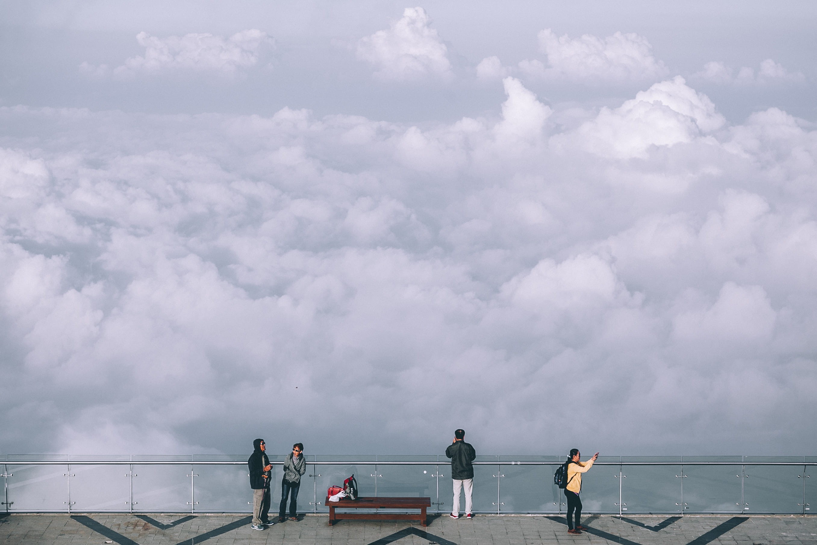 2K, beautiful, people, sapa, clouds, cloud - sky, adult, real people, water, enjoy the view, cloud, nature, view, group of people, leisure activity, vietnam, HD Wallpaper