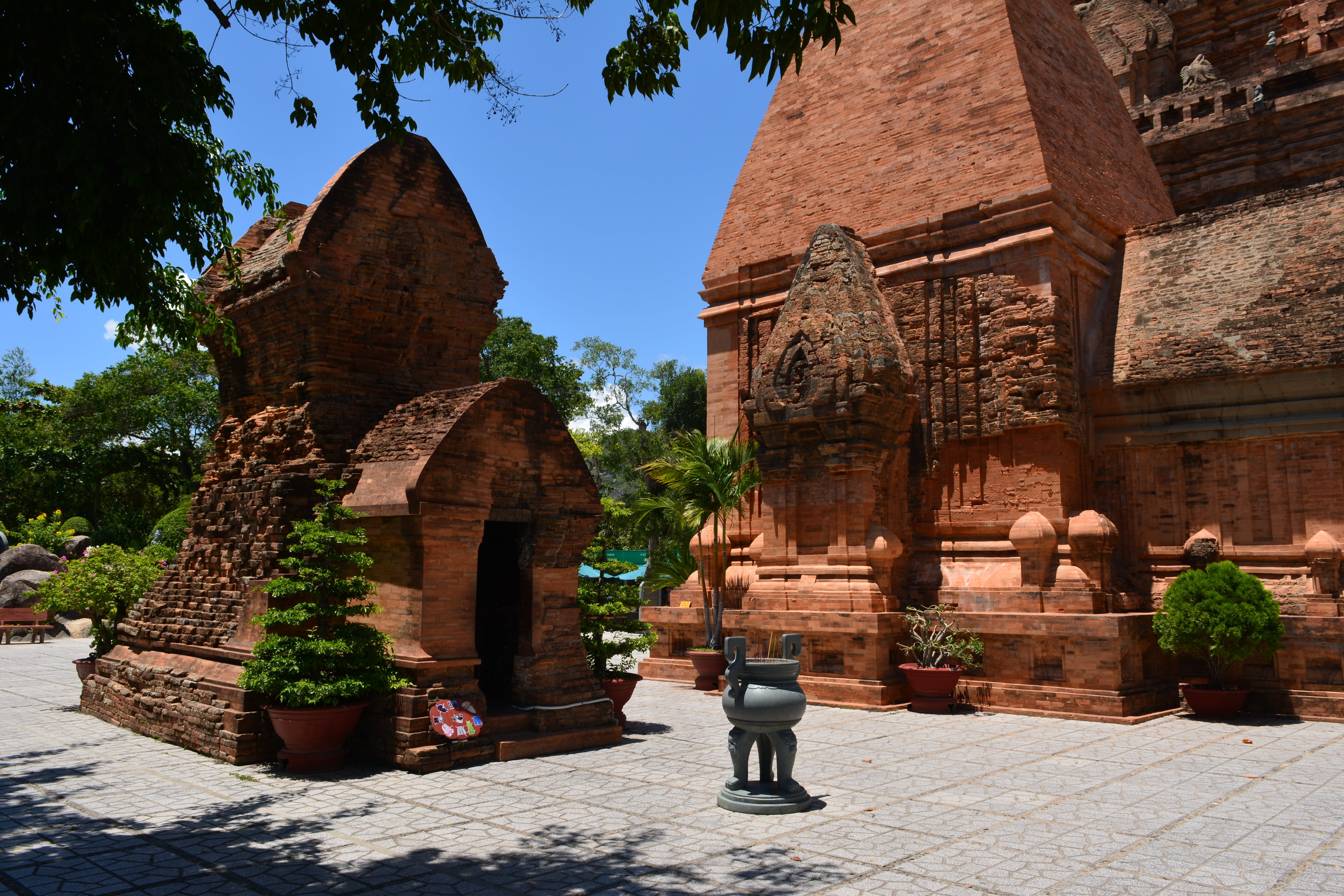 place of worship, stone material, old, built structure, spirituality, po nagar, history, tower, religion, no people, ancient civilization, indochina, belief, HD Wallpaper