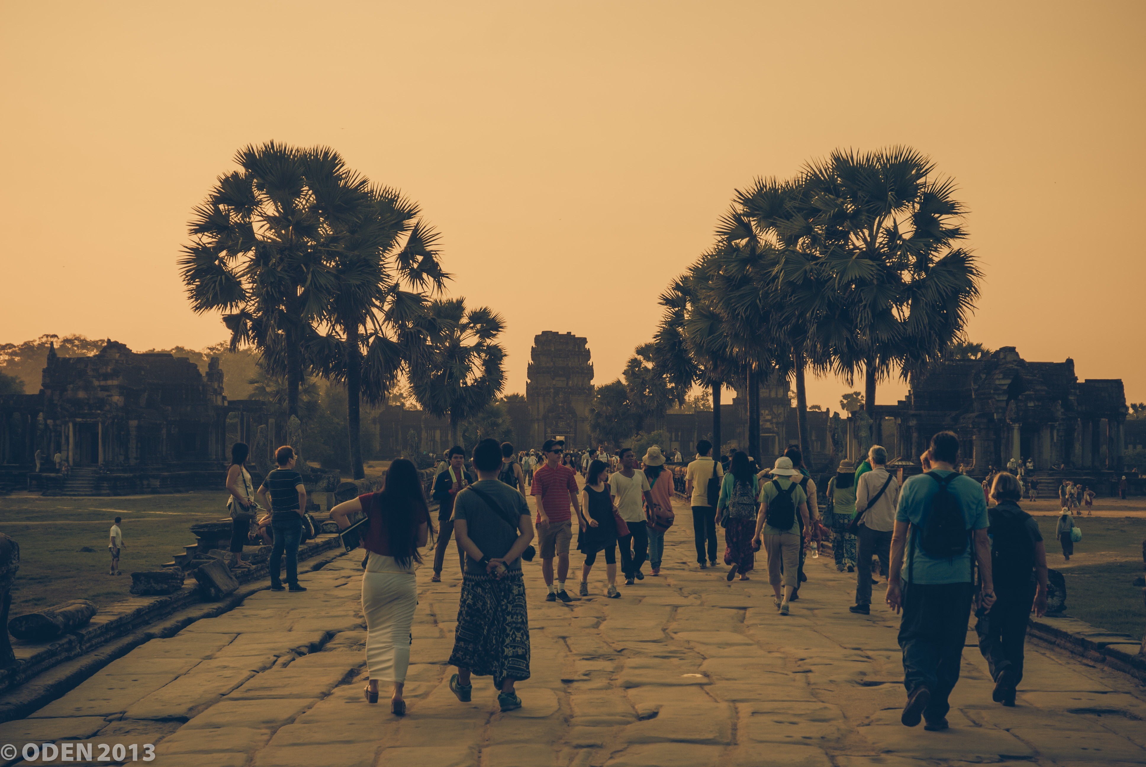 hinduism, travel destinations, history, cambodian, architectural, lifestyles, carvings, archeology, 4K, monument, crowd, tourist, famous, clear sky, tourism, HD Wallpaper