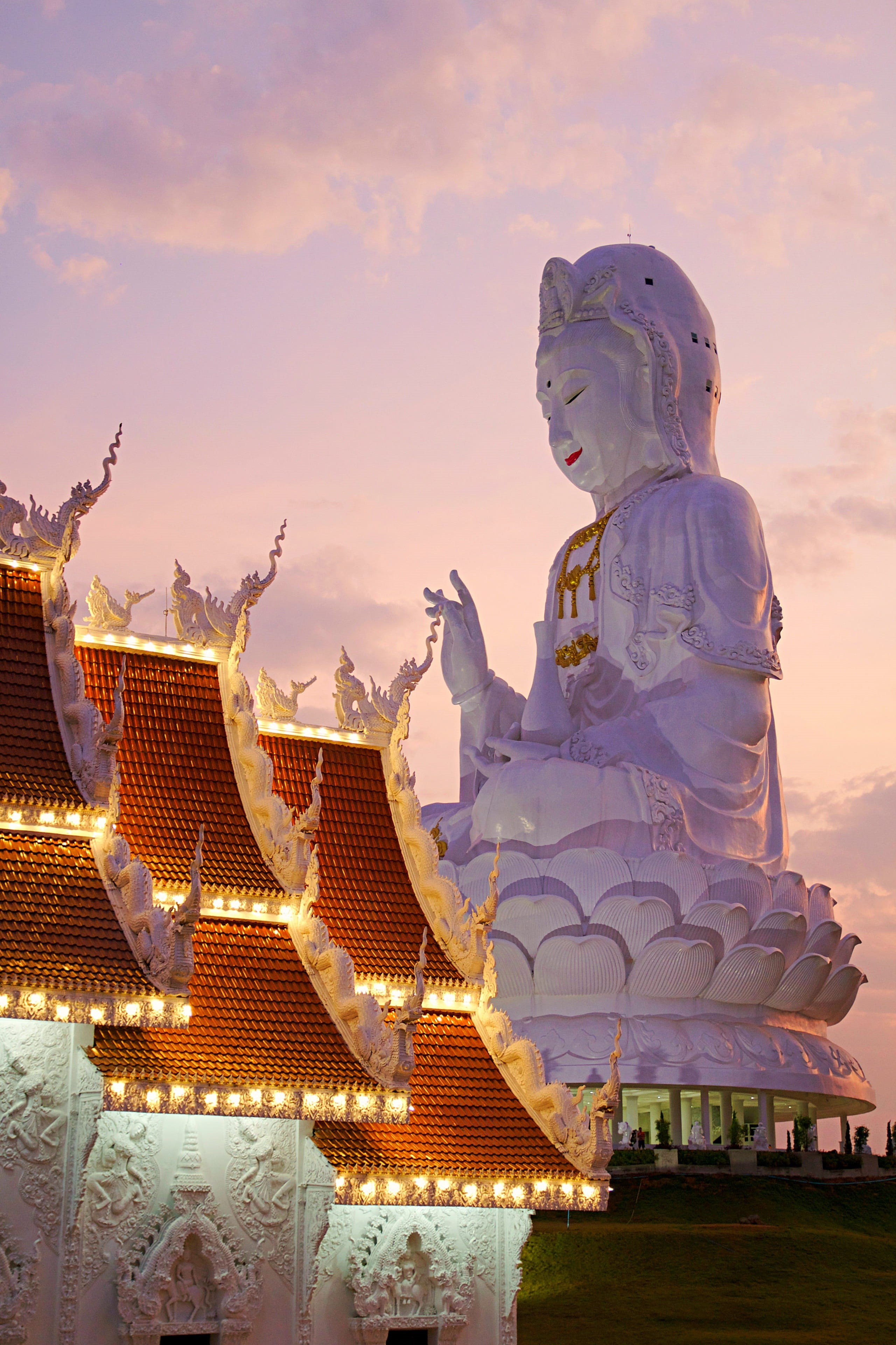 cityscape, nature, cloud - sky, sky, Chiang Rai, enlightenment, fernöstlich, craft, building exterior, building, wat huay pla kung, sunset, temple, city, Phone HD Wallpaper