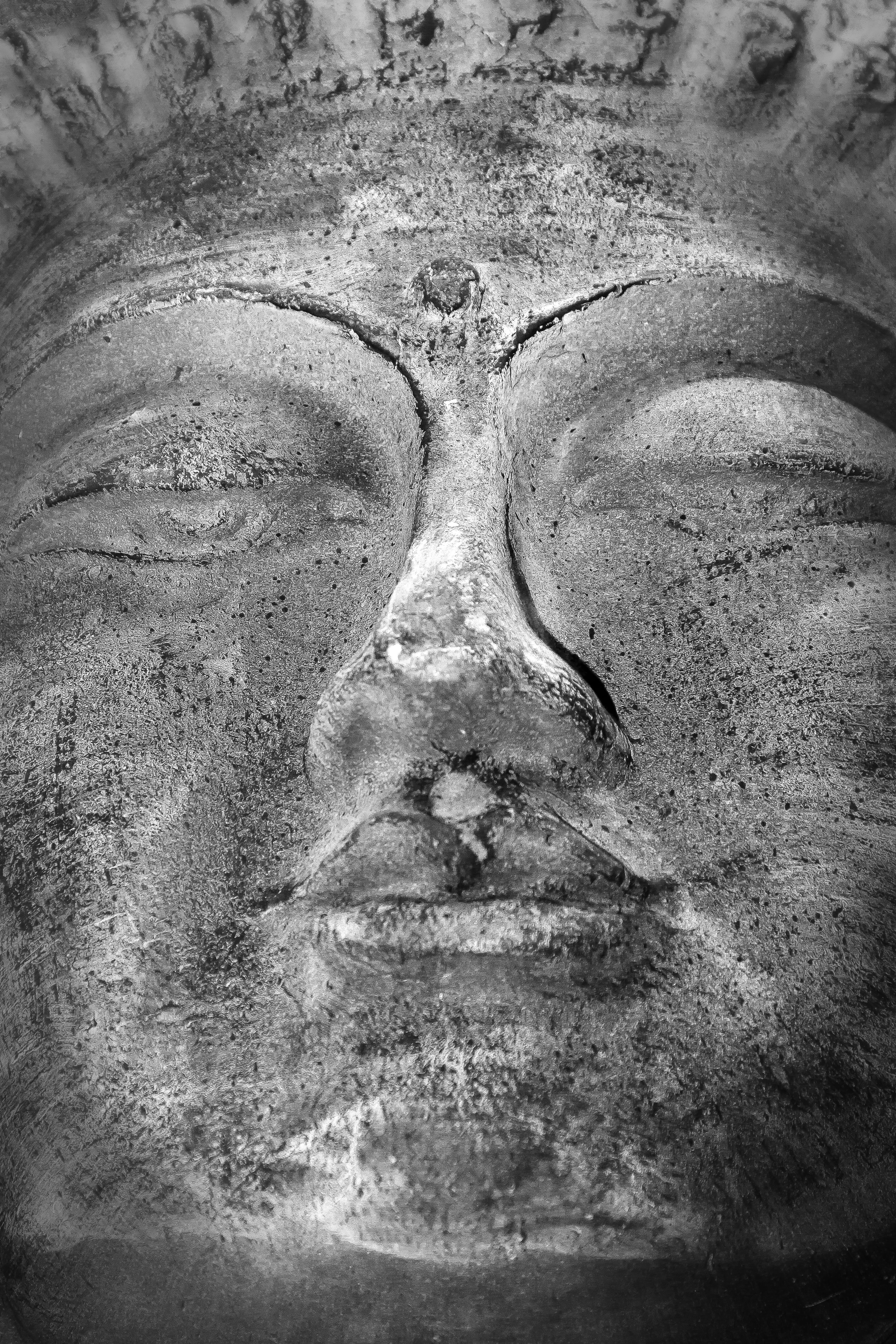 textured, creativity, enlightenment, buddha, figure, art and craft, high angle view, 5K, golden buddha, fernöstlich, meditation, religion, thailand, head, Phone HD Wallpaper