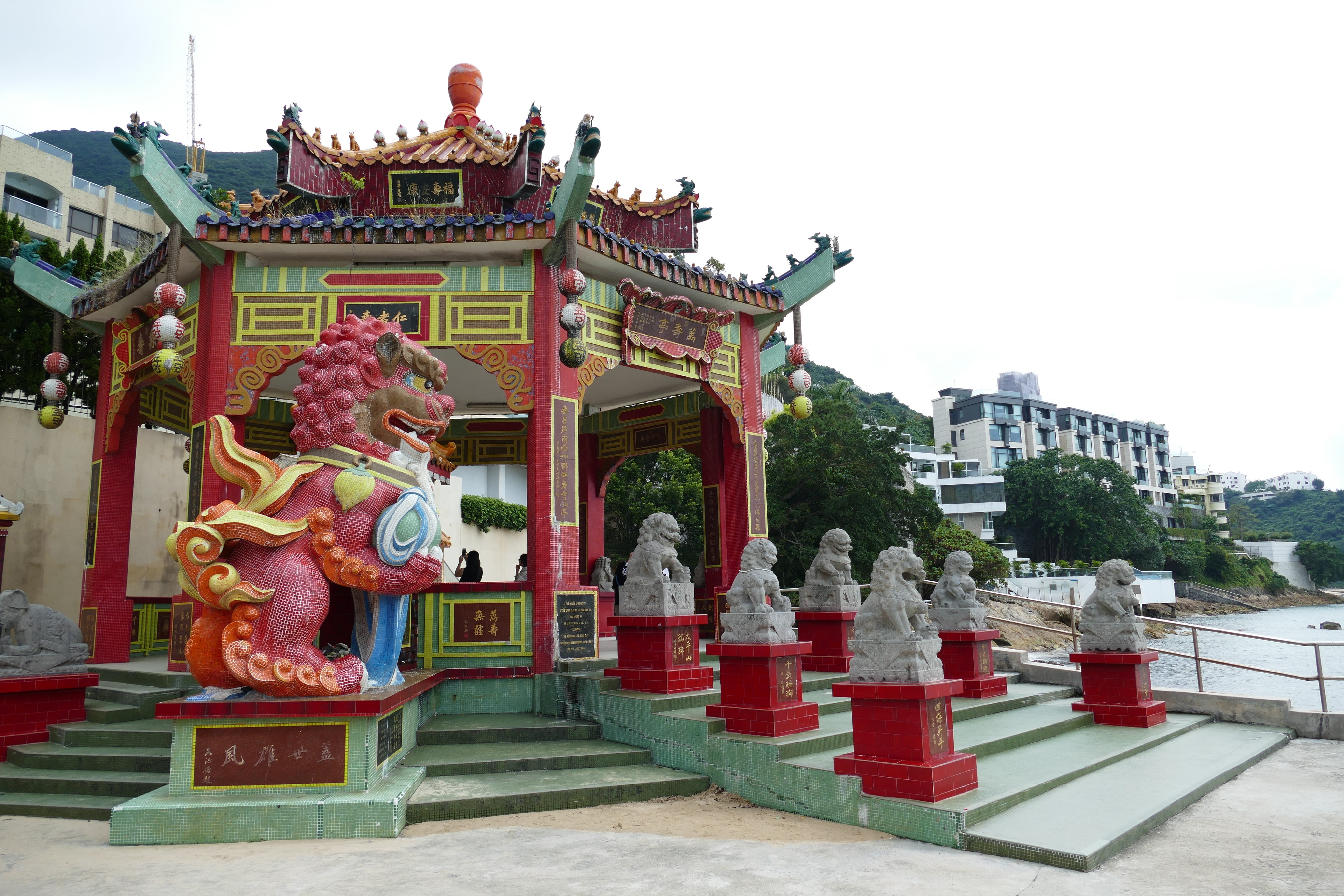 spirituality, shrine, building exterior, architecture, Asia, China, ancient, statue, nature, day, temple - Building, Hong Kong, red, china - East Asia, HD Wallpaper