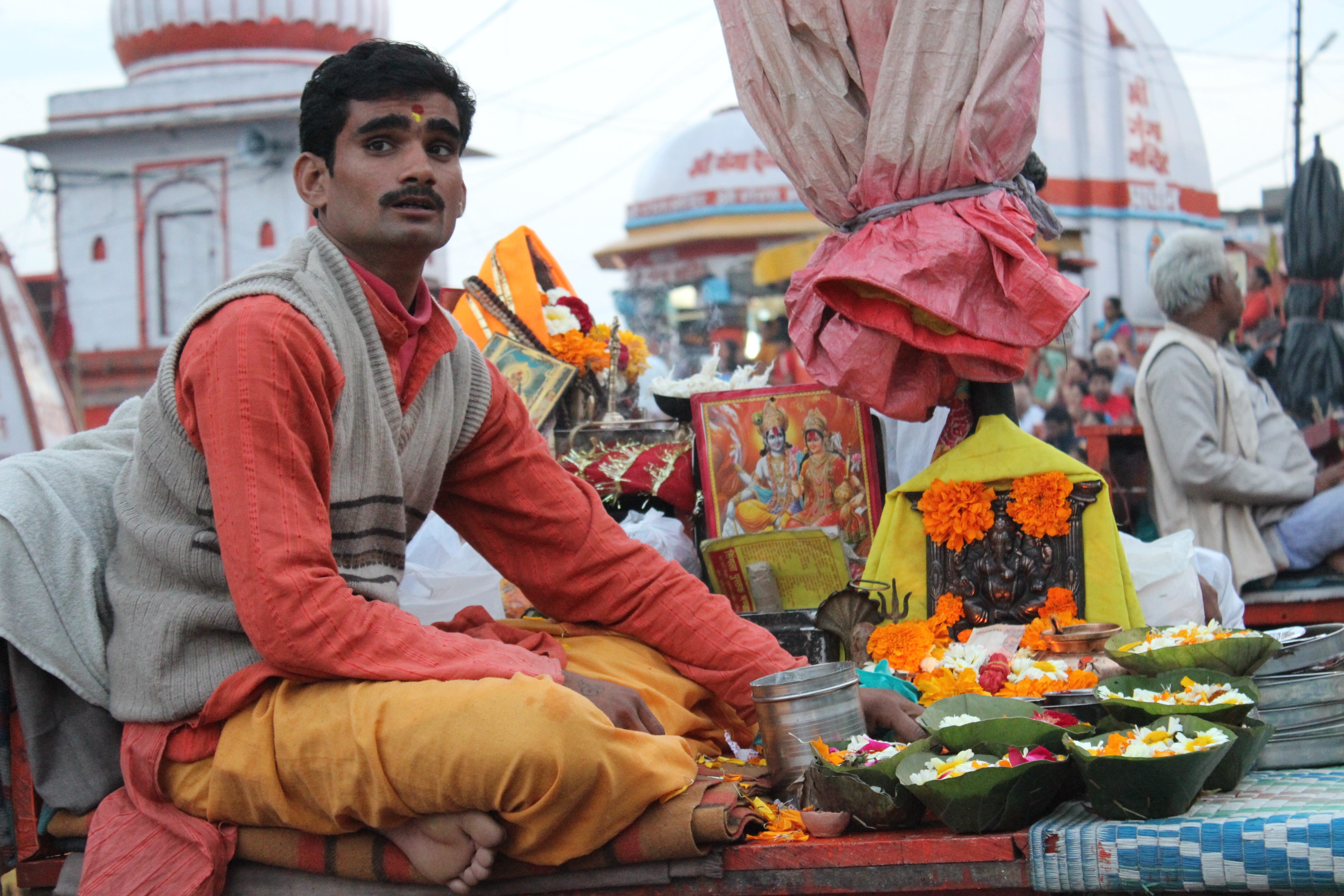 haridwar, vegetable, vendor, real people, ghee, incidental people, adult, men, people, freshness, retail, for sale, healthy eating, food and drink, hinduism, HD Wallpaper