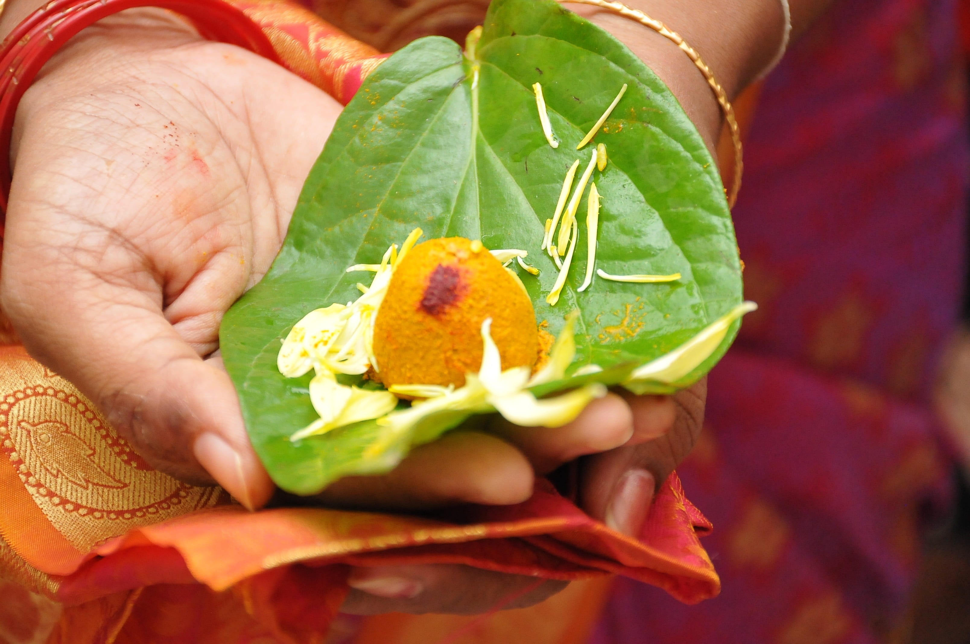 hand, 2K, fruit, auspicious, one person, plant part, ganesh, healthy eating, pillayar, holding, flower, freshness, hindu god, flower head, finger, tamil way, HD Wallpaper
