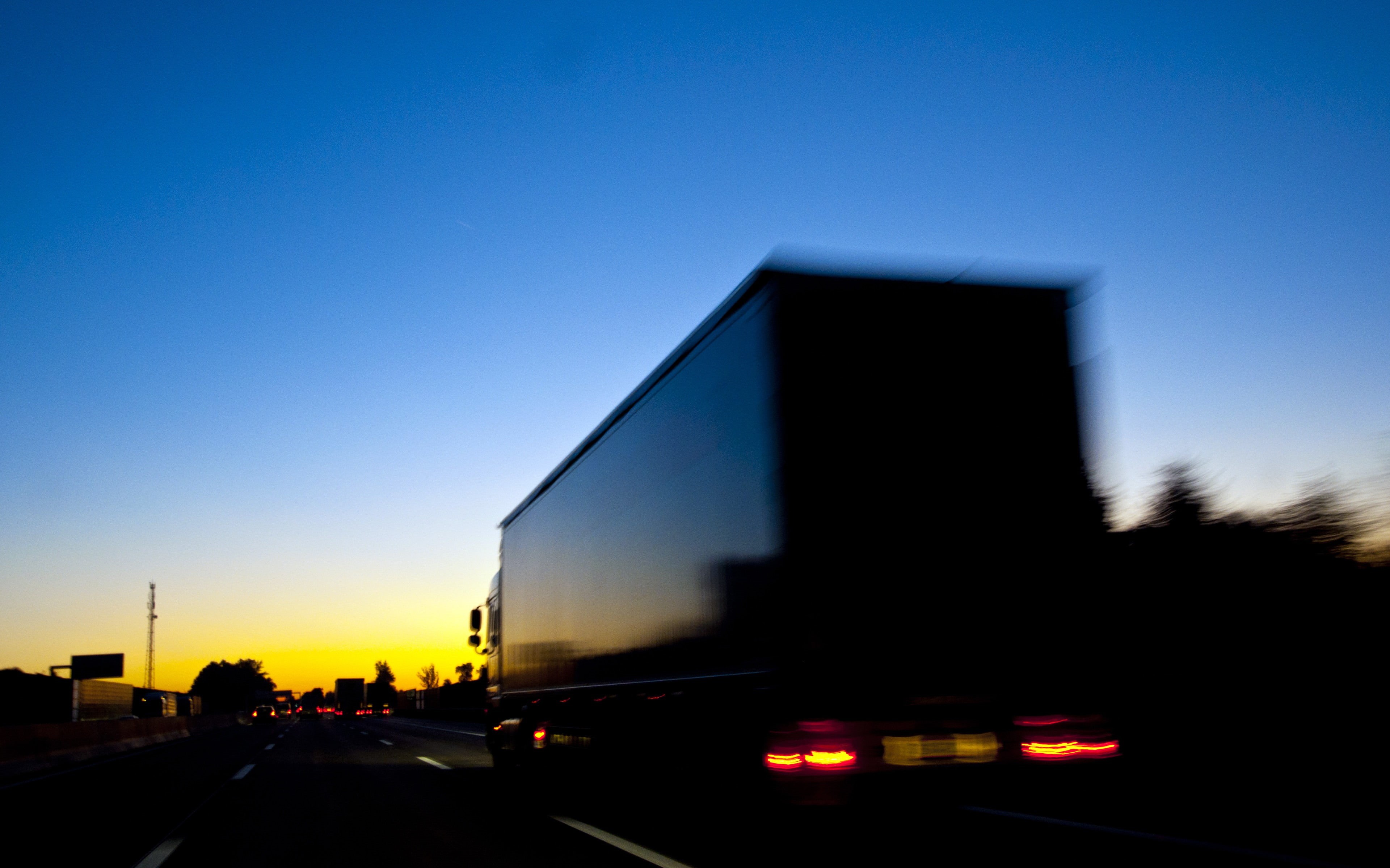 car, traffic, modern, clear sky, logistics, copy space, 4K, architecture, highway, mode of transportation, nature, sunset, motion, outdoors, sky, street, HD Wallpaper