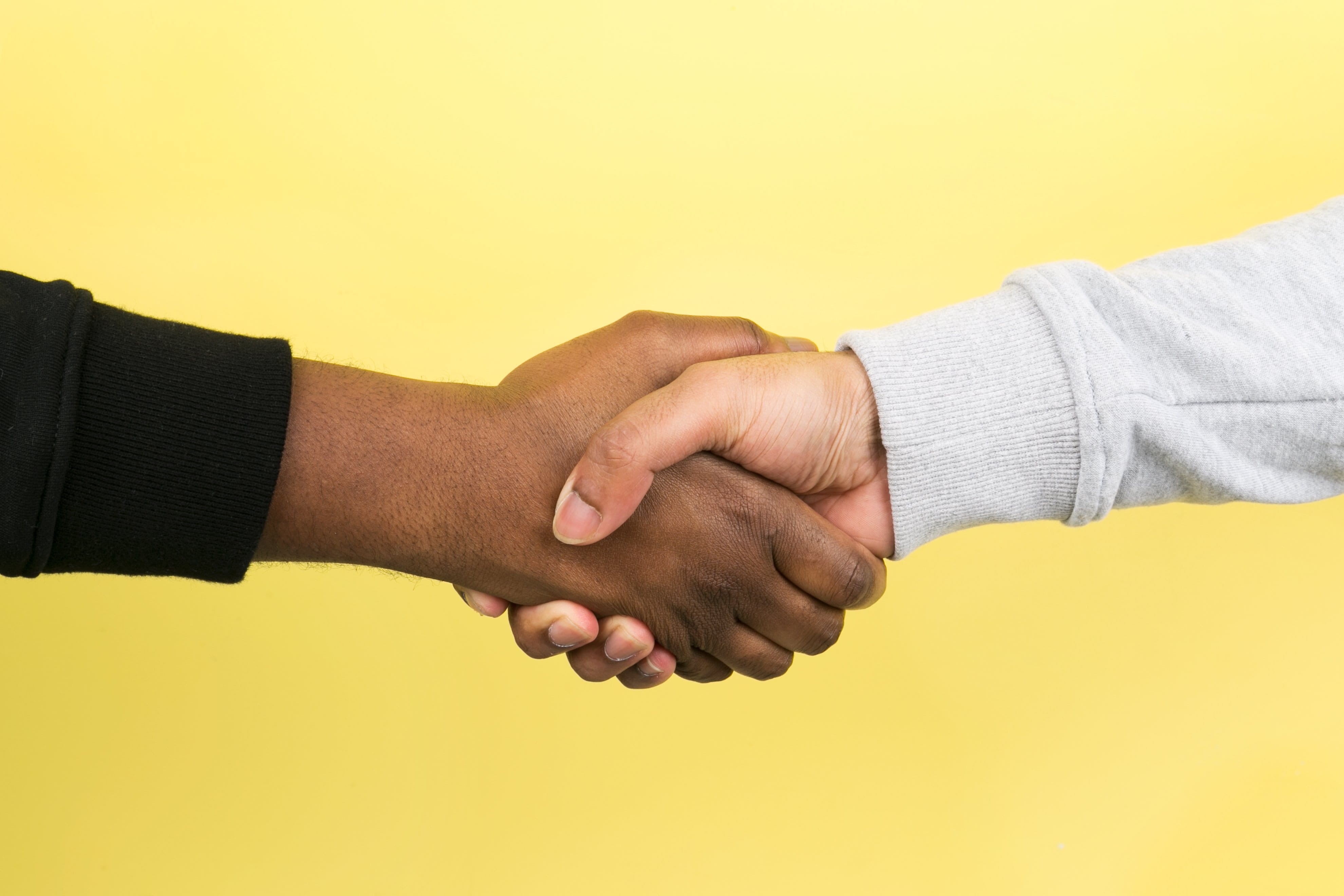 greeting, business person, yellow, males, Hands, business, human hand, Handshake, men, people, 4K, hand, agreement, partnership - teamwork, human body part, HD Wallpaper