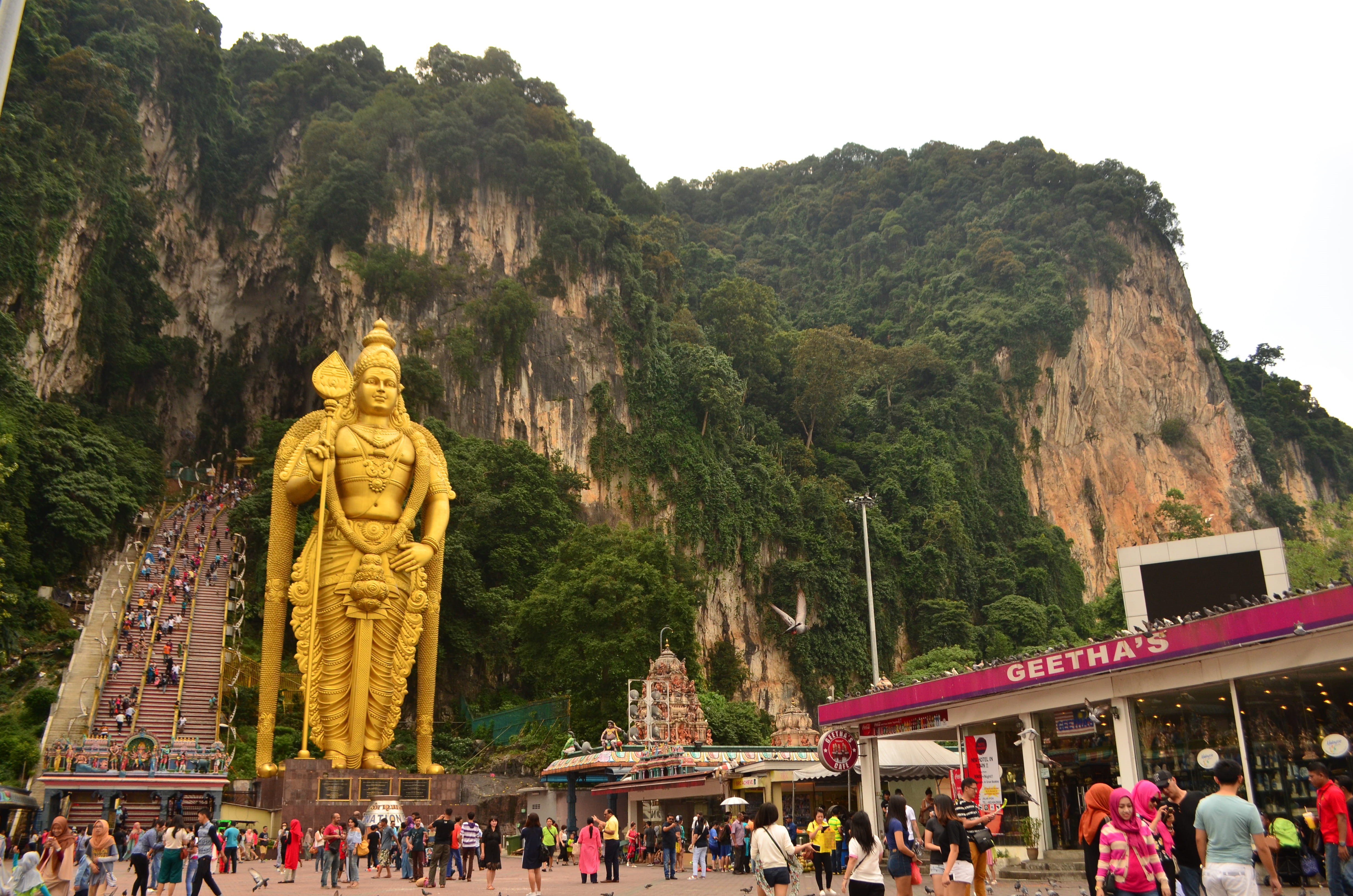 sculpture, art and craft, batu caves, group of people, plant, real people, representation, batu, cave, belief, built structure, culture, religion, mausoleum, HD Wallpaper