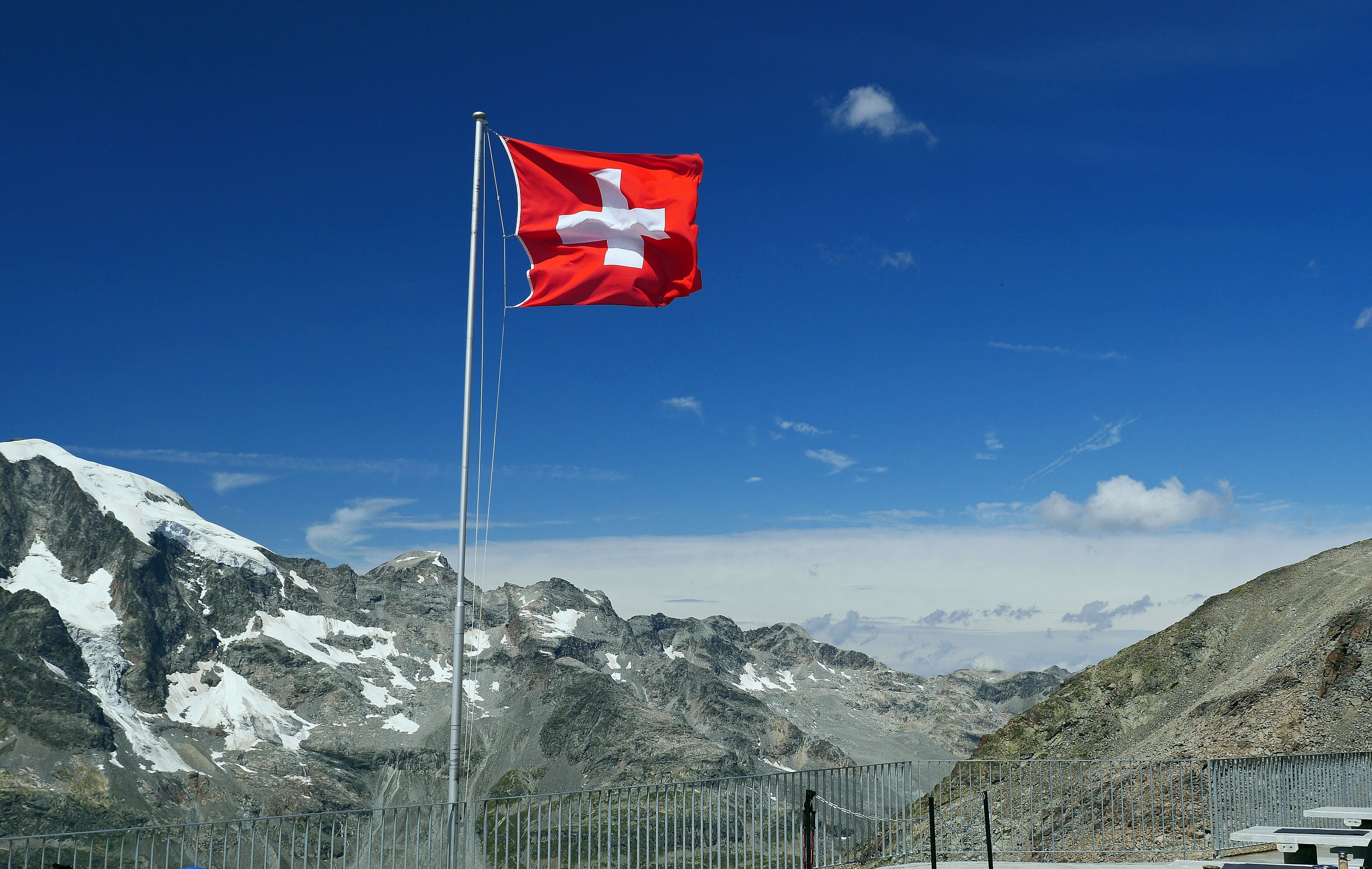 red, 4K, no people, sky, mountain peak, white, day, tourism, bernina, mountain range, view, piz bernina, blue, national pride, diavolezza, landscape, rock, HD Wallpaper